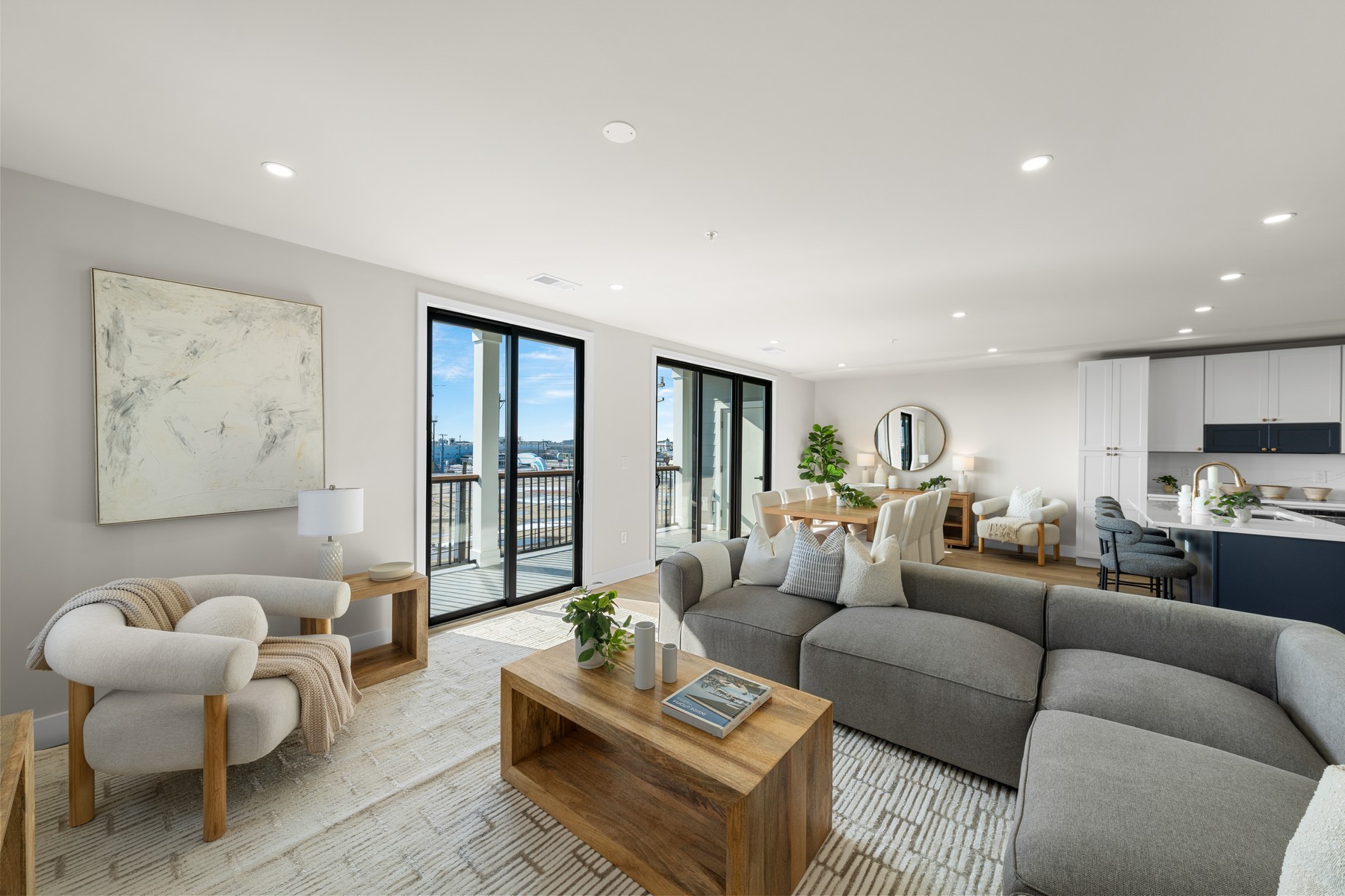  323 E Oak Avenue Unit 201 - 物件實景