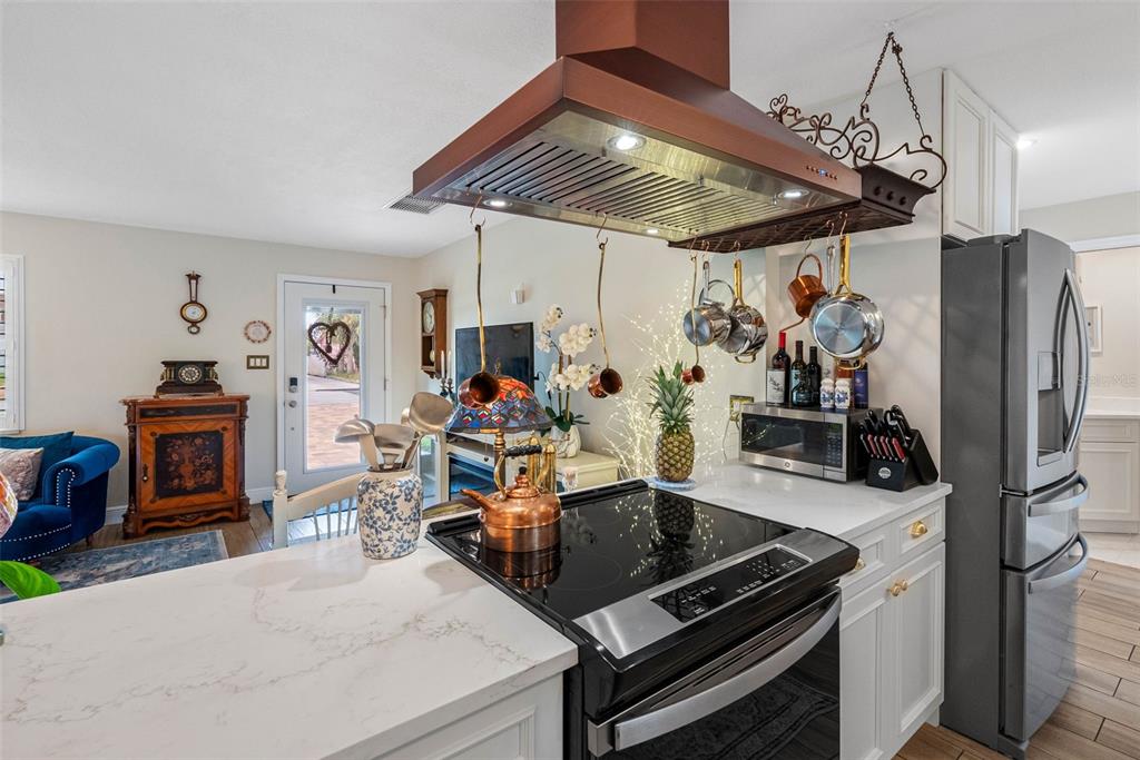 St Pete Beach, Florida, 33706, United States, 2 Bedrooms Bedrooms, ,2 BathroomsBathrooms,Residential,For Sale,1885302