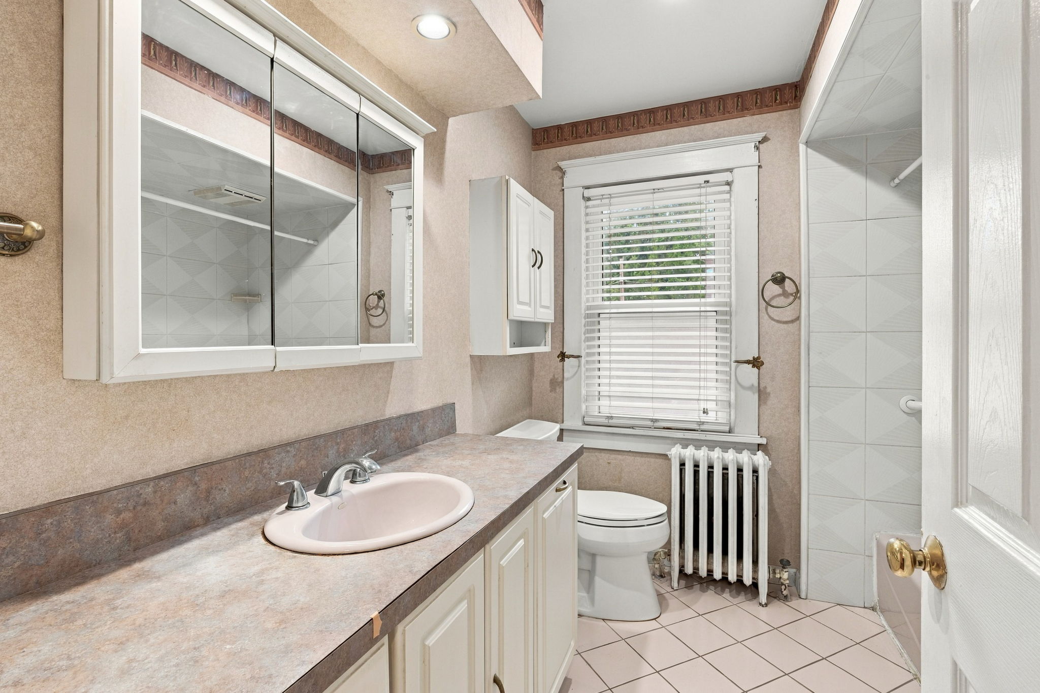  24 Bella Vista Street, Locust Valley, NY, 11560 - 物件實景