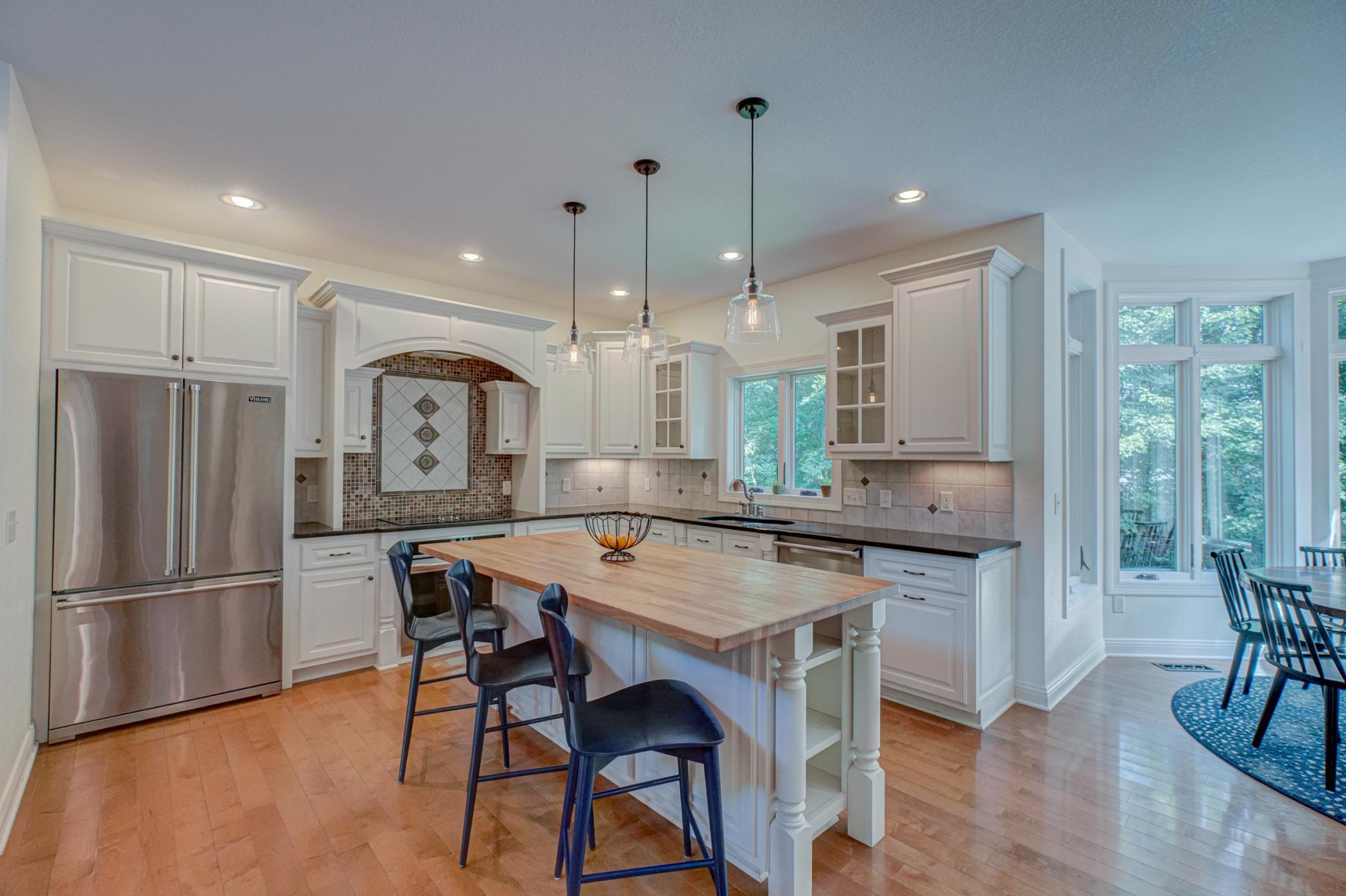 Eau Claire, Wisconsin, 54701, United States, 6 Bedrooms Bedrooms, ,2 BathroomsBathrooms,Residential,For Sale,1992855