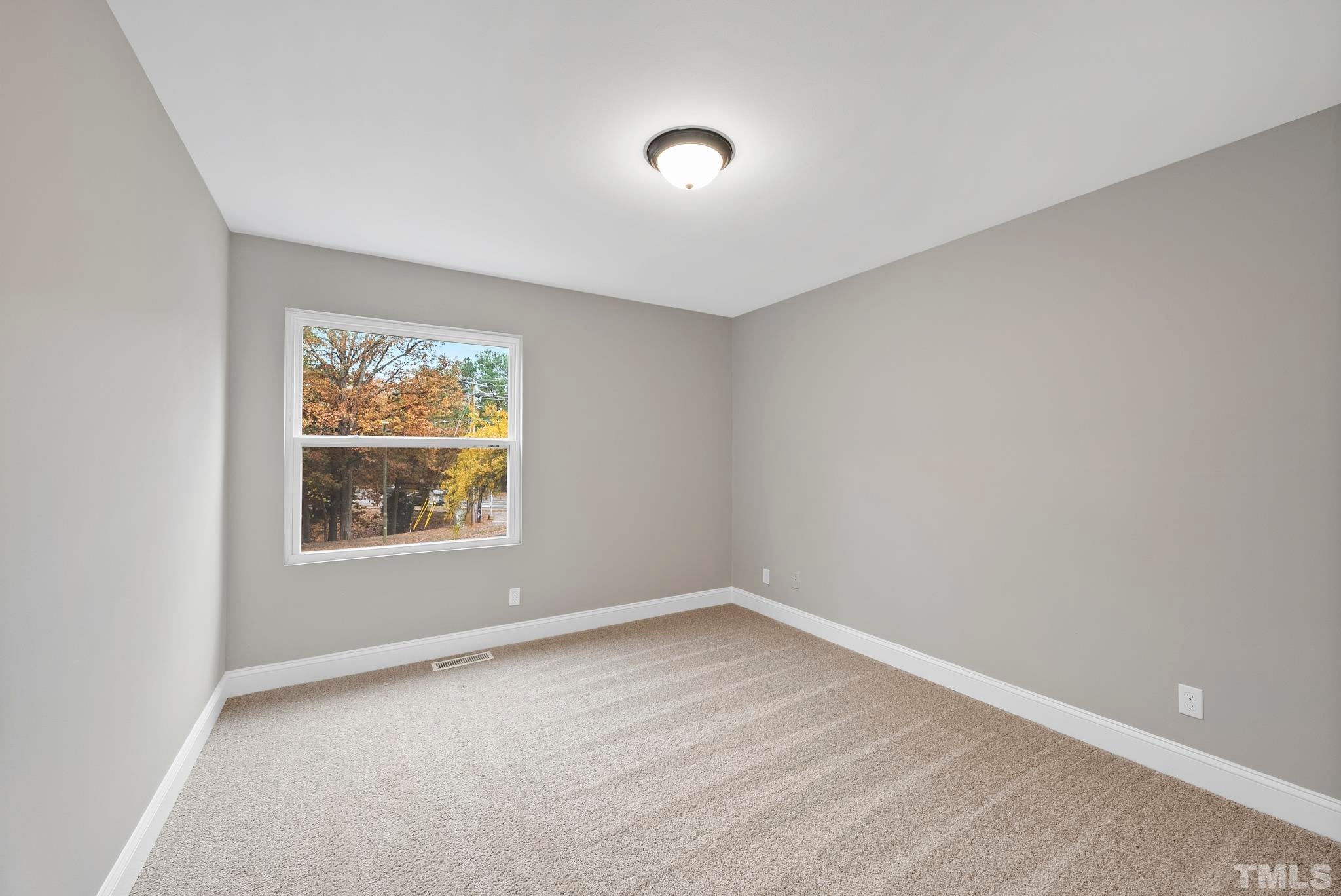 20 Lynn Road, Raleigh, North Carolina, 27609, United States, 4 Bedrooms Bedrooms, ,3 BathroomsBathrooms,Residential,For Sale,20 Lynn Road,1433287