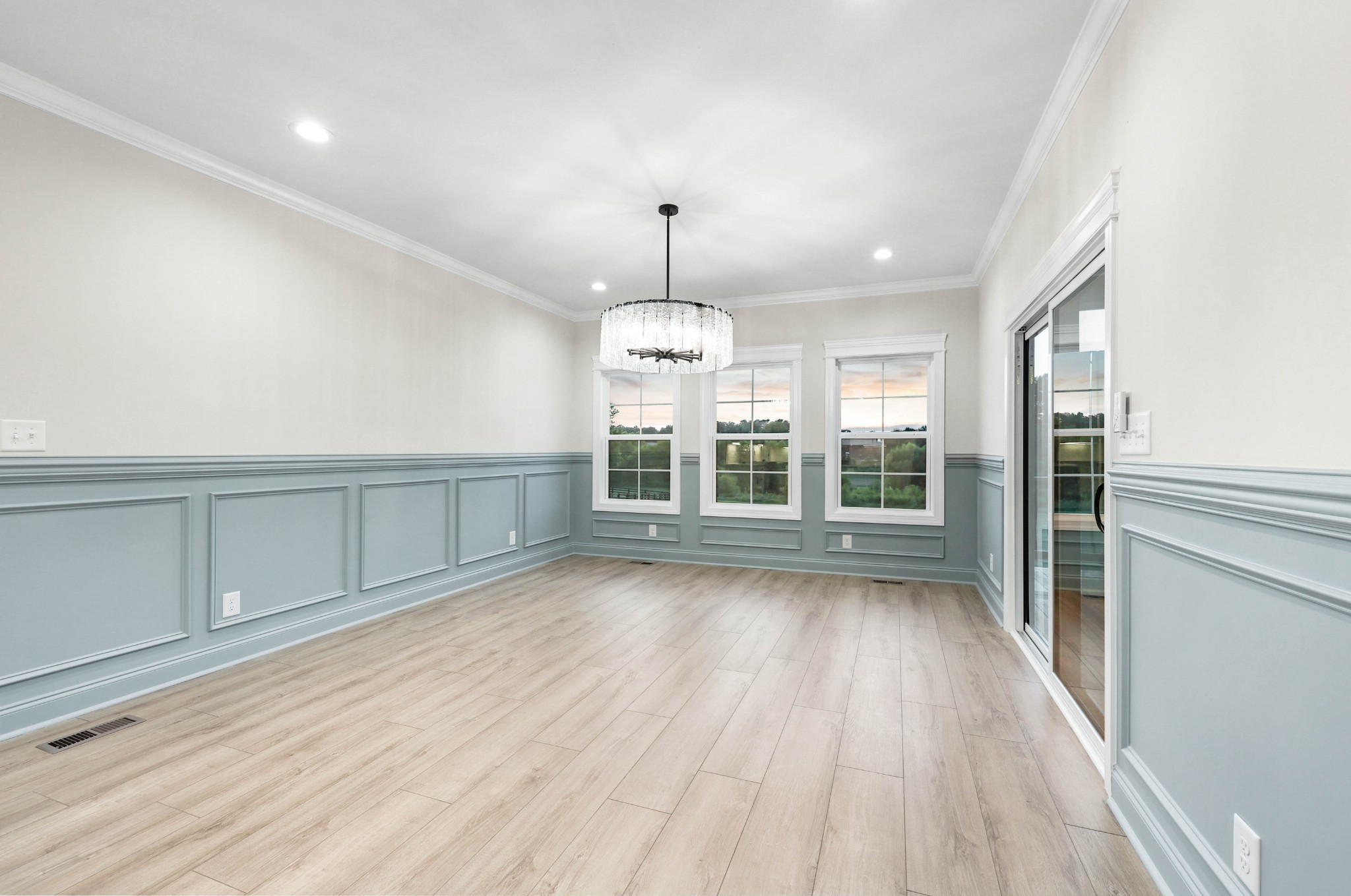 Adams, Tennessee, 37010, United States, 4 Bedrooms Bedrooms, ,4 BathroomsBathrooms,Residential,For Sale,1904806