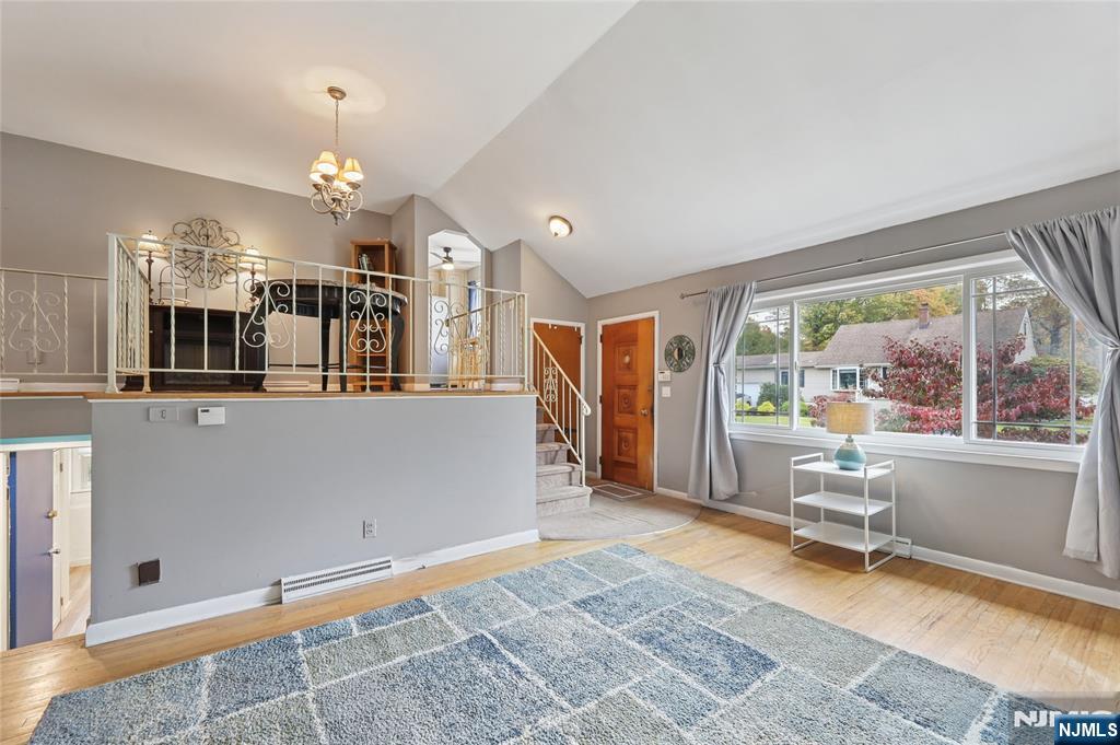 Northvale, New Jersey, 07647, United States, 4 Bedrooms Bedrooms, ,2 BathroomsBathrooms,Residential,For Sale,1986312