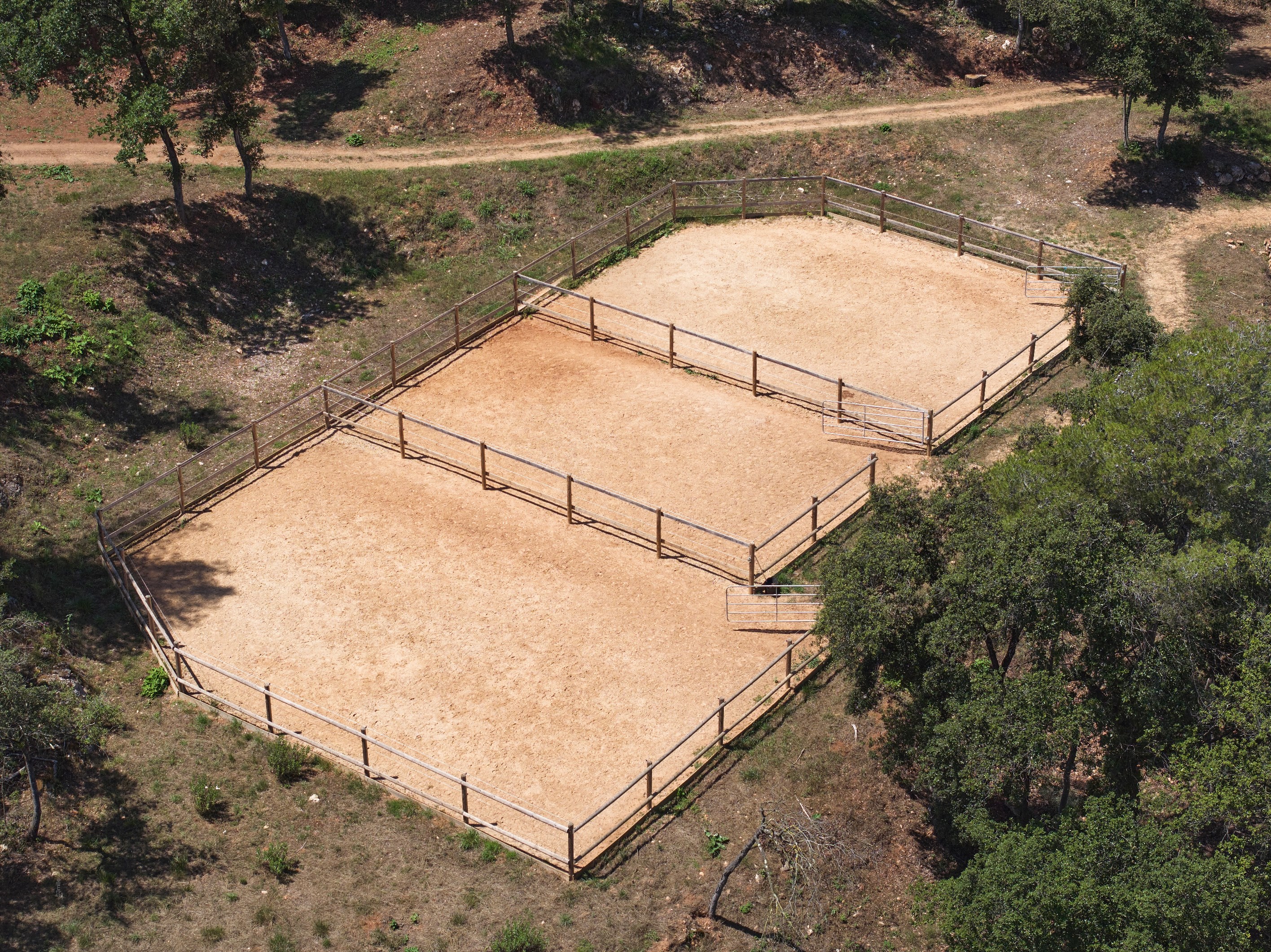  Roquefort-les-Pins equestrian estate 24 hectares 700 sqm villa near Cannes Mona… - 物件實景