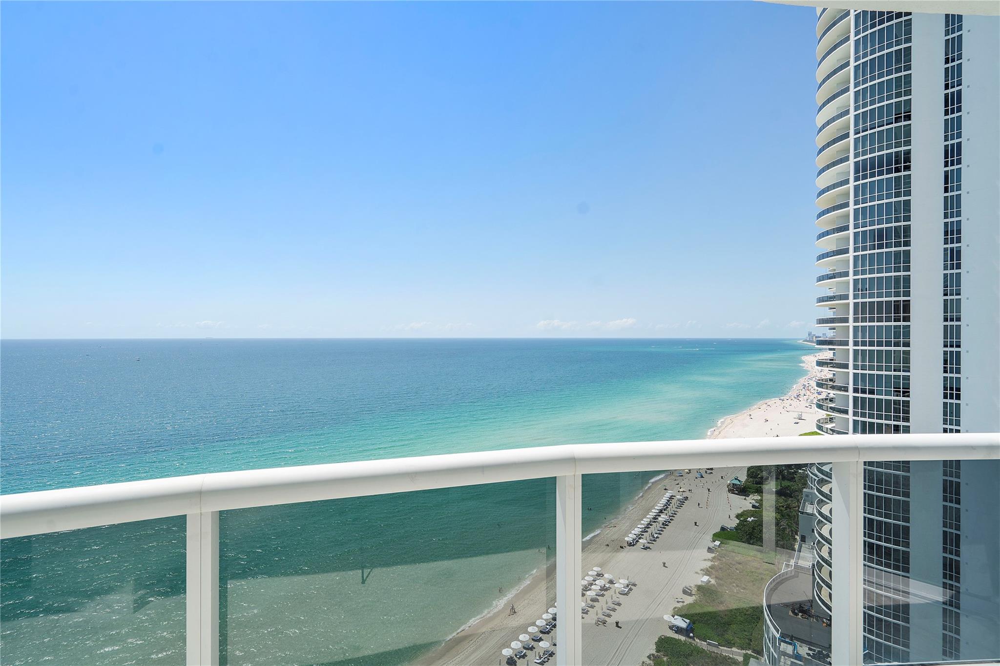 Sunny Isles Beach, Florida, 33160, United States, 3 Bedrooms Bedrooms, ,4 BathroomsBathrooms,Residential,For Sale,1824063