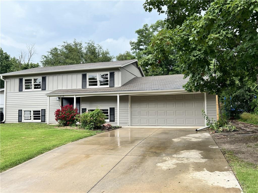Davis Rd, Lawrence, KS 66046