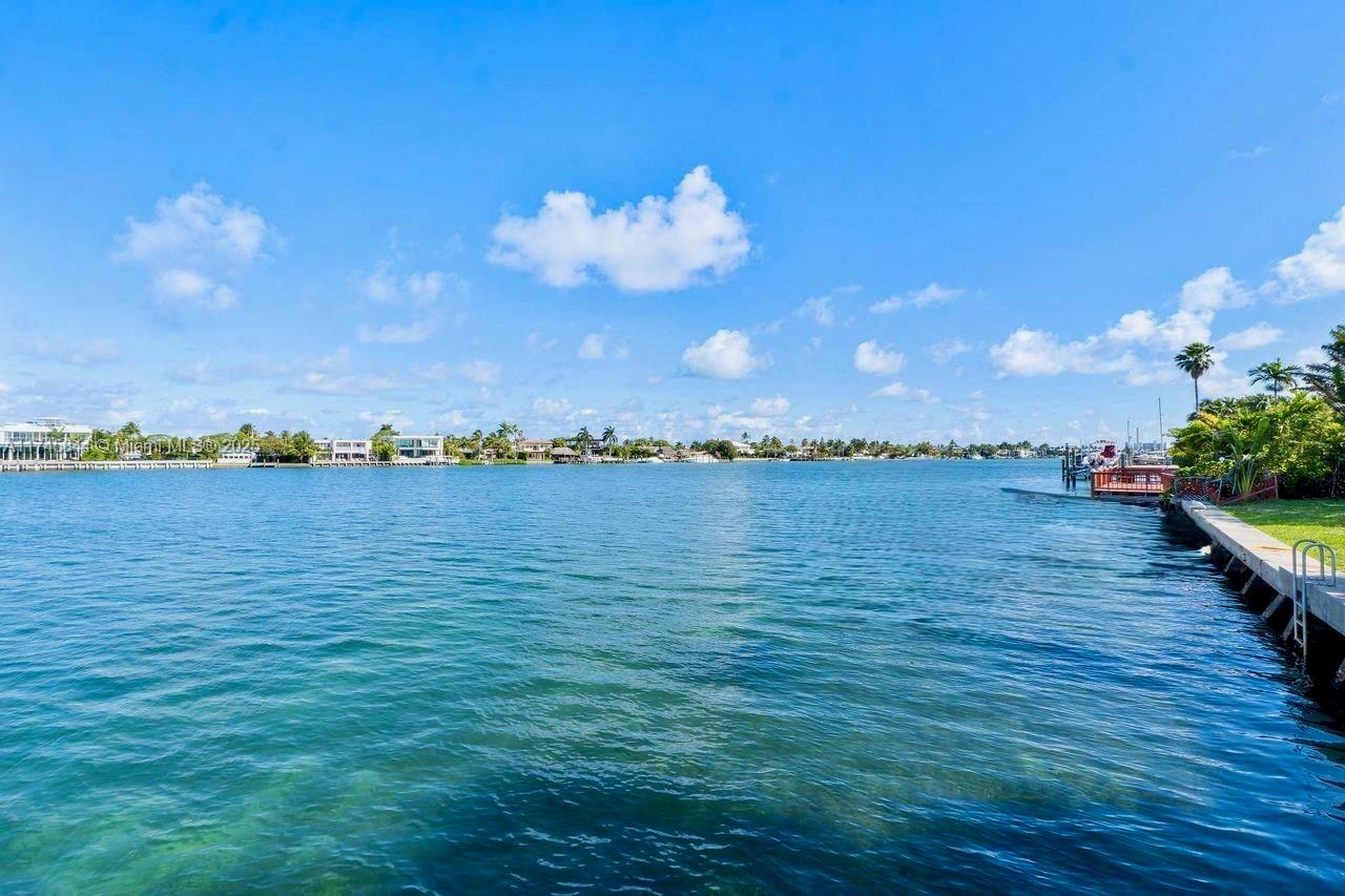 Miami Beach, Florida, 33141, United States, 4 Bedrooms Bedrooms, ,3 BathroomsBathrooms,Residential,For Sale,1711851