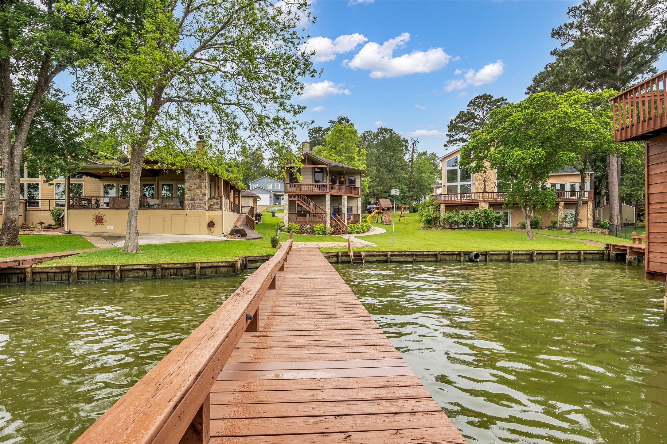  33 Harbour Point Circle - 物件實景