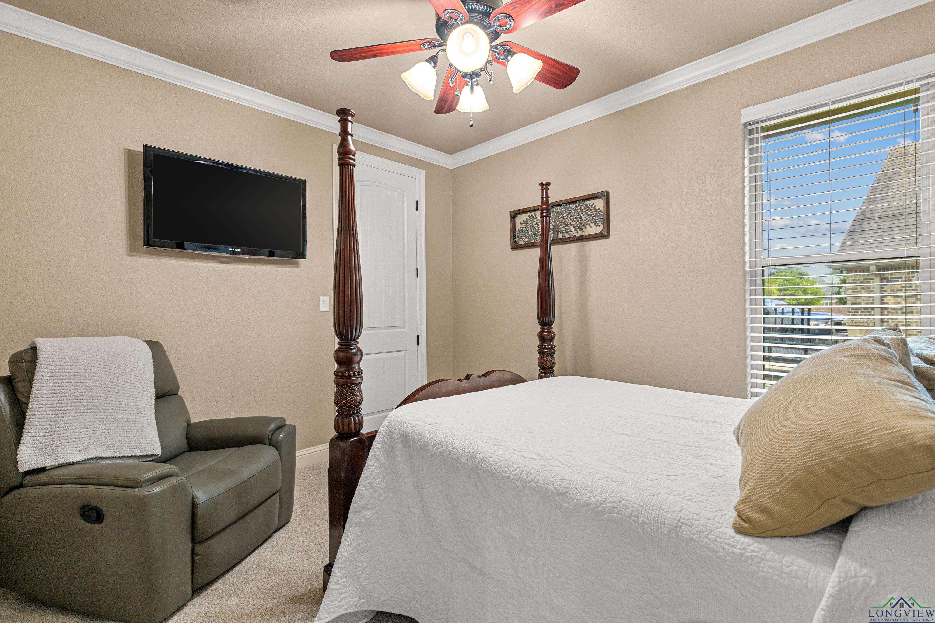 Longview, Texas, 75605, United States, 5 Bedrooms Bedrooms, ,3 BathroomsBathrooms,Residential,For Sale,1827224