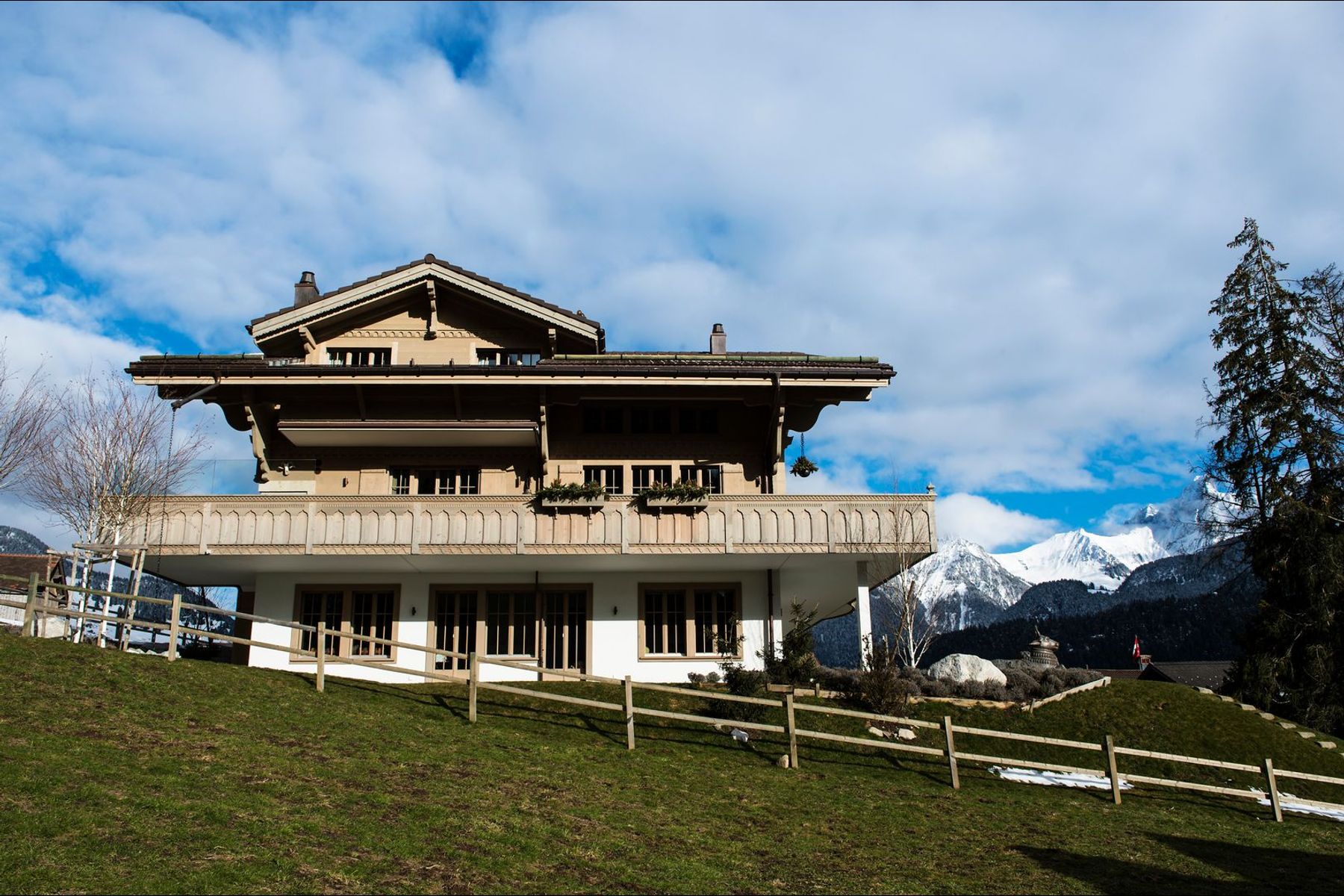  Luxury chalet in Château-d