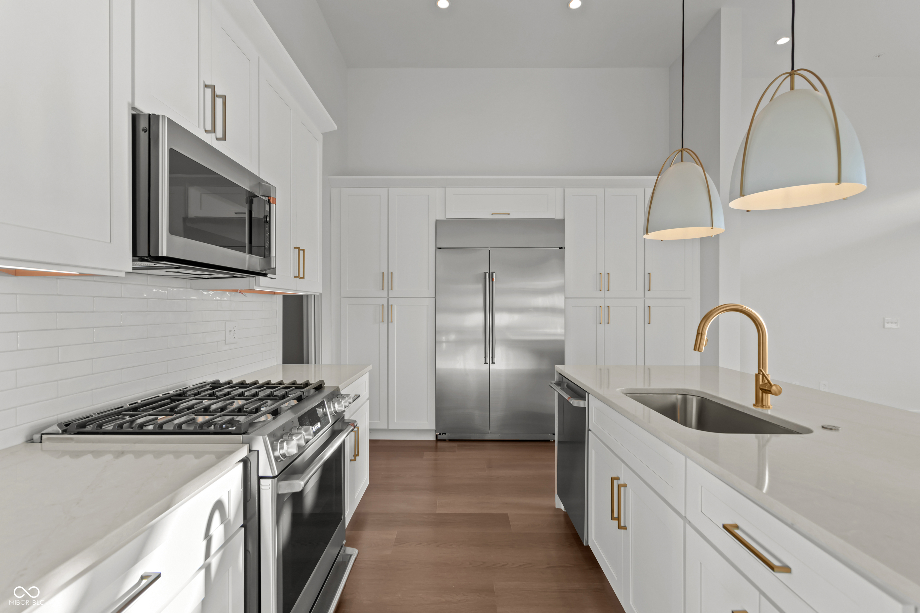 Carmel, Indiana, 46032, United States, 2 Bedrooms Bedrooms, ,3 BathroomsBathrooms,Residential,For Sale,1975043