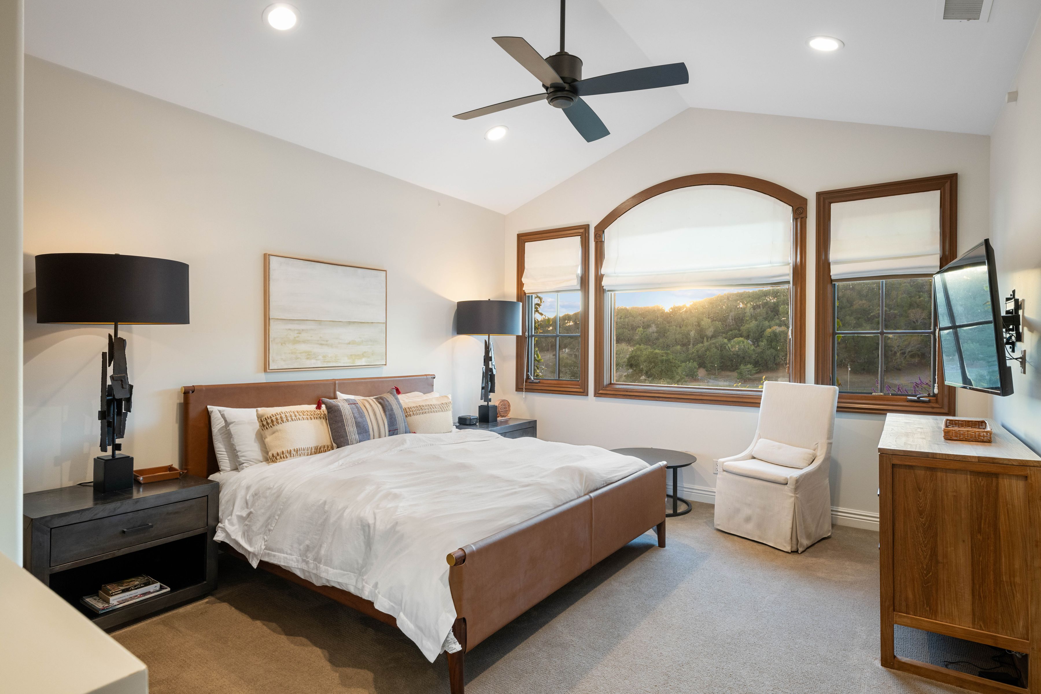  4575 Lovall Valley Loop Road - 物件實景