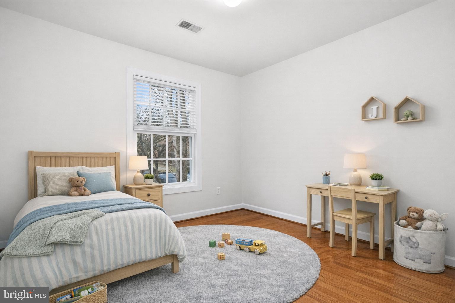 North Potomac, Maryland, 20878, United States, 3 Bedrooms Bedrooms, ,4 BathroomsBathrooms,Residential,For Sale,2012099