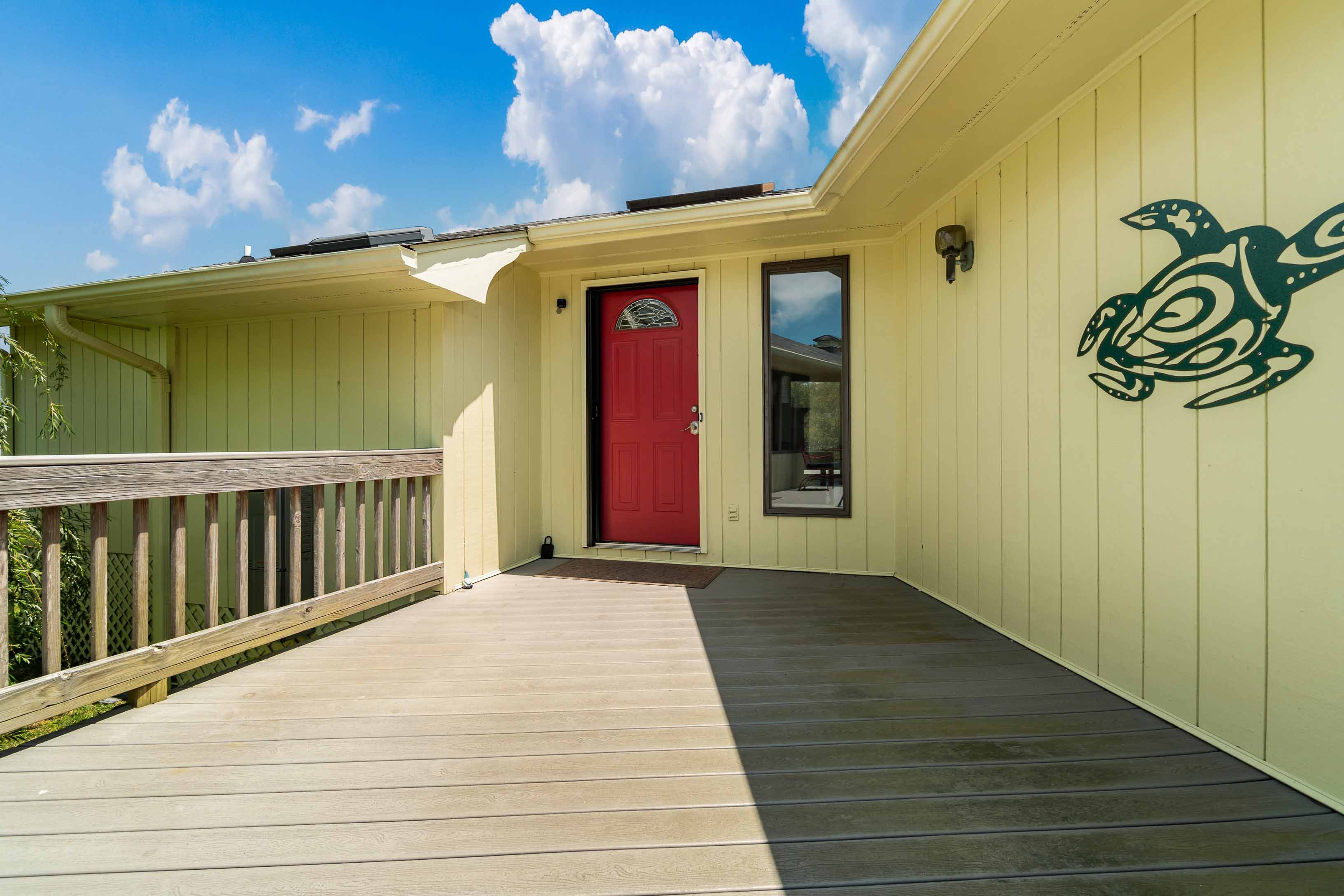 Oriental, North Carolina, 28571, United States, 2 Bedrooms Bedrooms, ,3 BathroomsBathrooms,Residential,For Sale,1943543