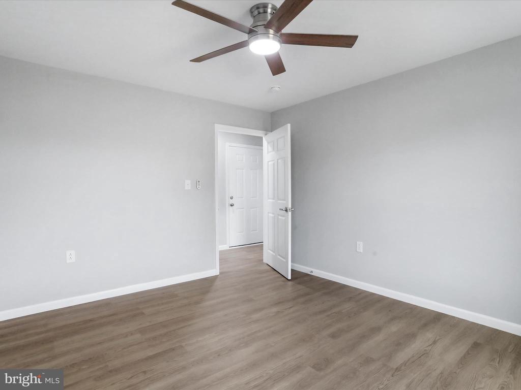 Woodstock, Virginia, 22664, United States, 5 Bedrooms Bedrooms, ,3 BathroomsBathrooms,Residential,For Sale,1982458