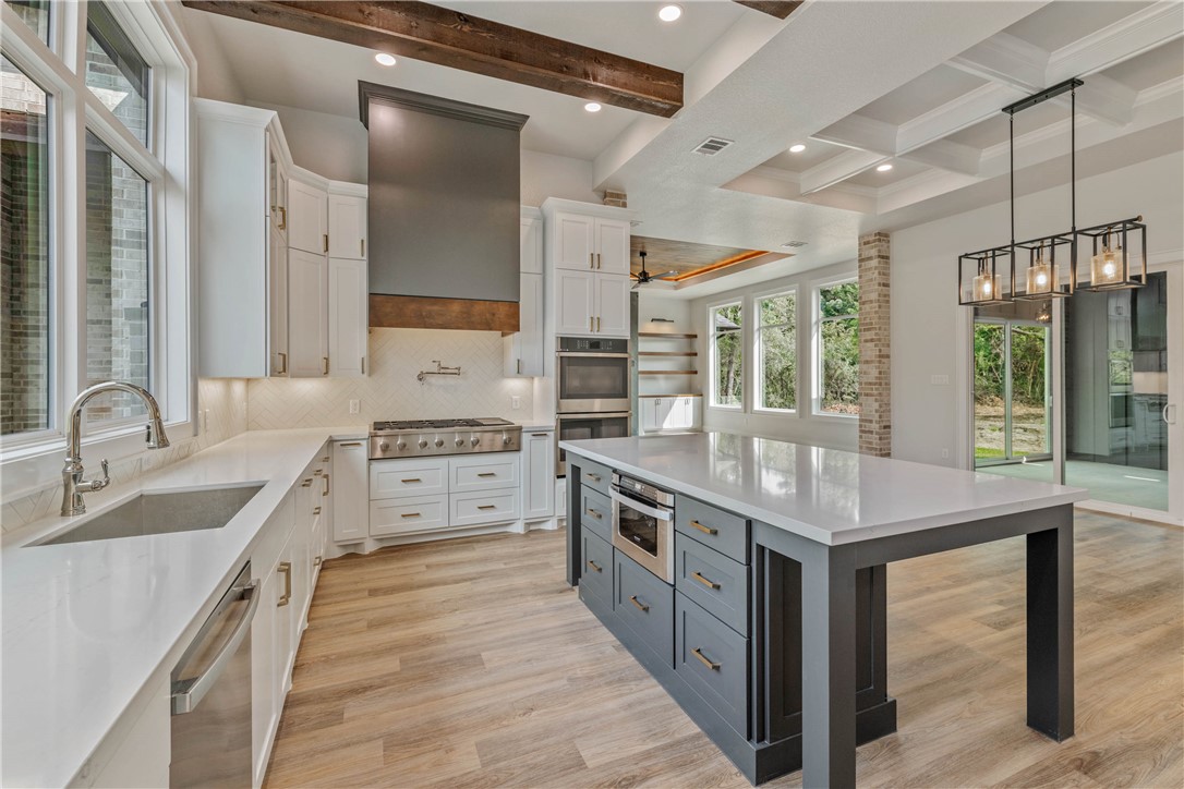 Franklin, Texas, 77856, United States, 4 Bedrooms Bedrooms, ,3 BathroomsBathrooms,Residential,For Sale,1984504