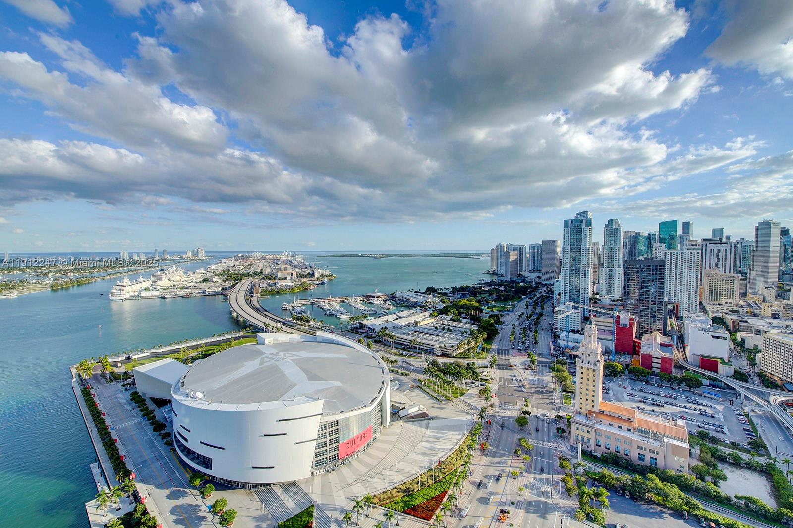 Miami, Florida, 33132, United States, 1 Bedroom Bedrooms, ,2 BathroomsBathrooms,Residential,For Sale,1991690