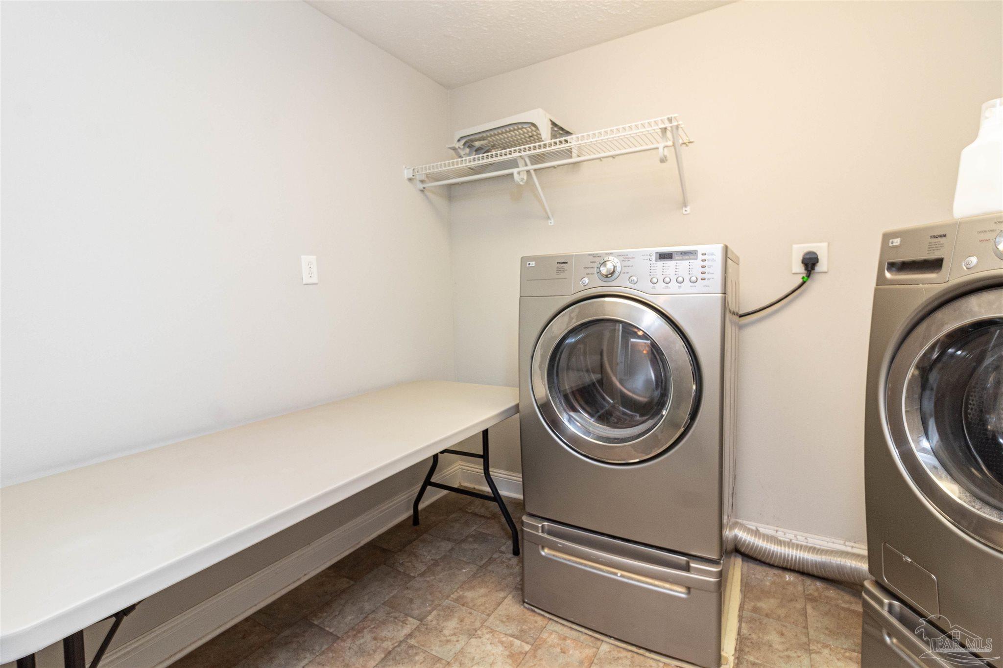 Pensacola, Florida, 32507, United States, 3 Bedrooms Bedrooms, ,2 BathroomsBathrooms,Residential,For Sale,1778052