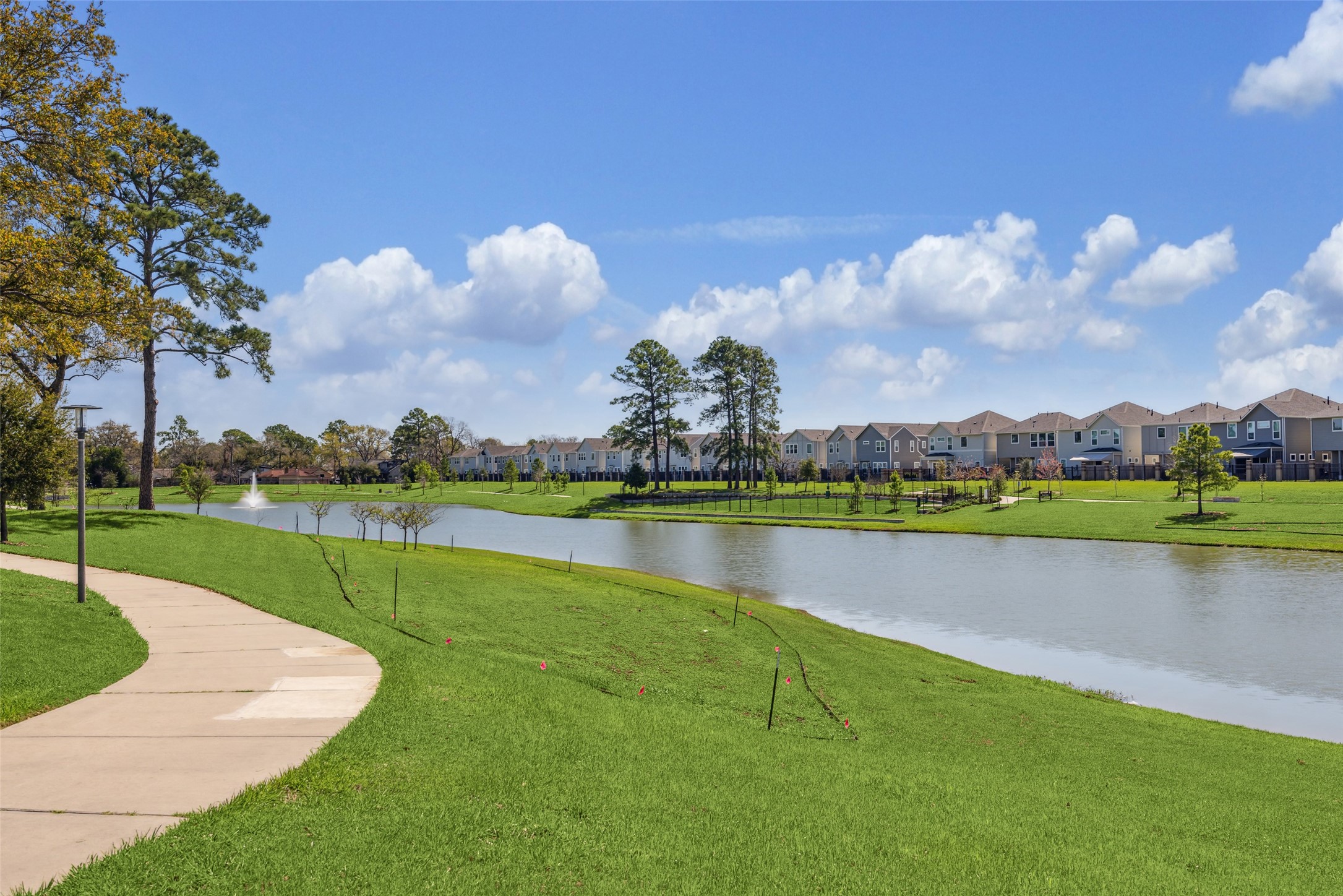  4210 Upland Bend Drive - 物件實景