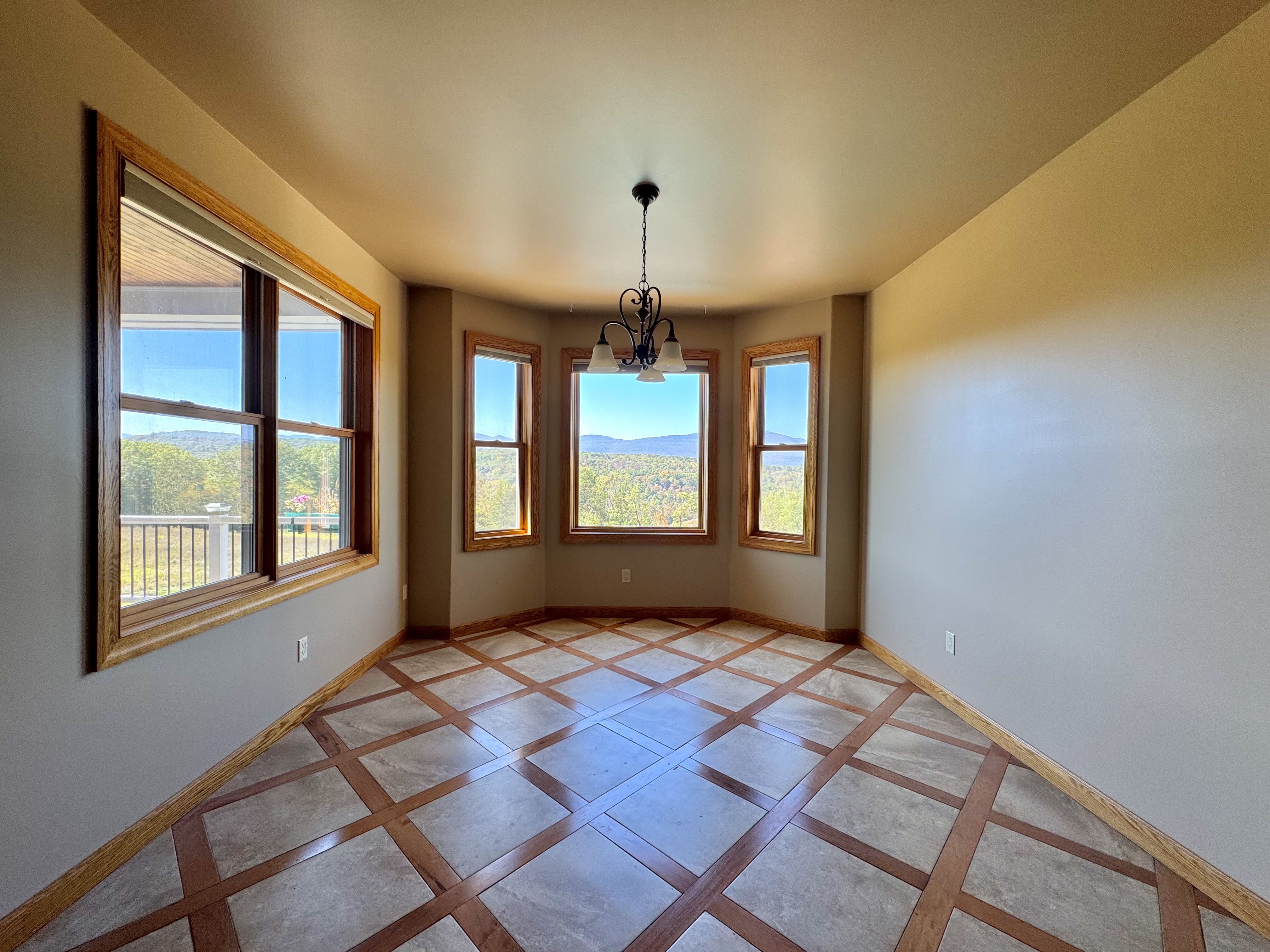 Catskill, New York, 12414, United States, 4 Bedrooms Bedrooms, ,3 BathroomsBathrooms,Residential,For Sale,1977487