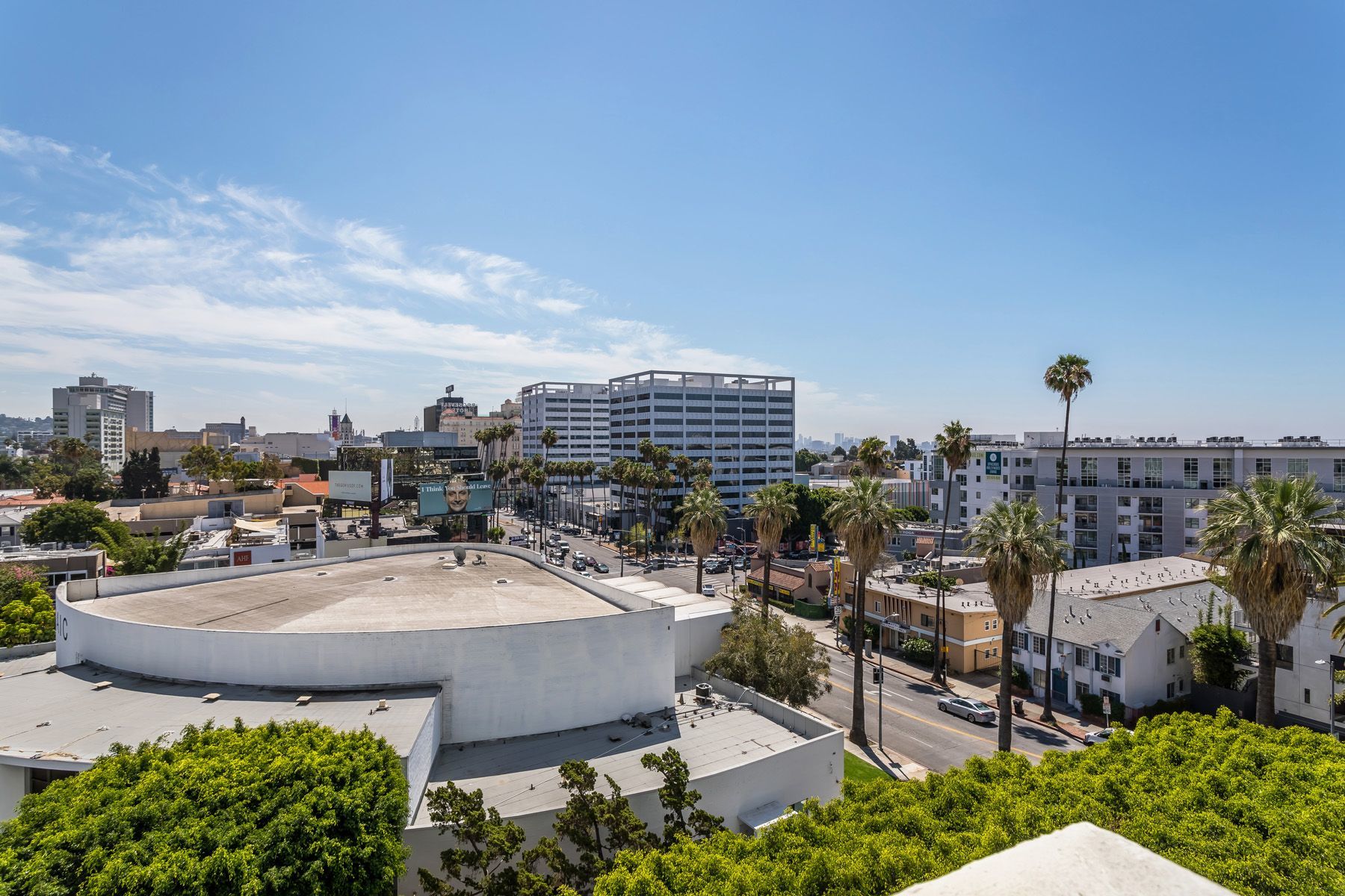  7135 Hollywood BLVD - 物件實景