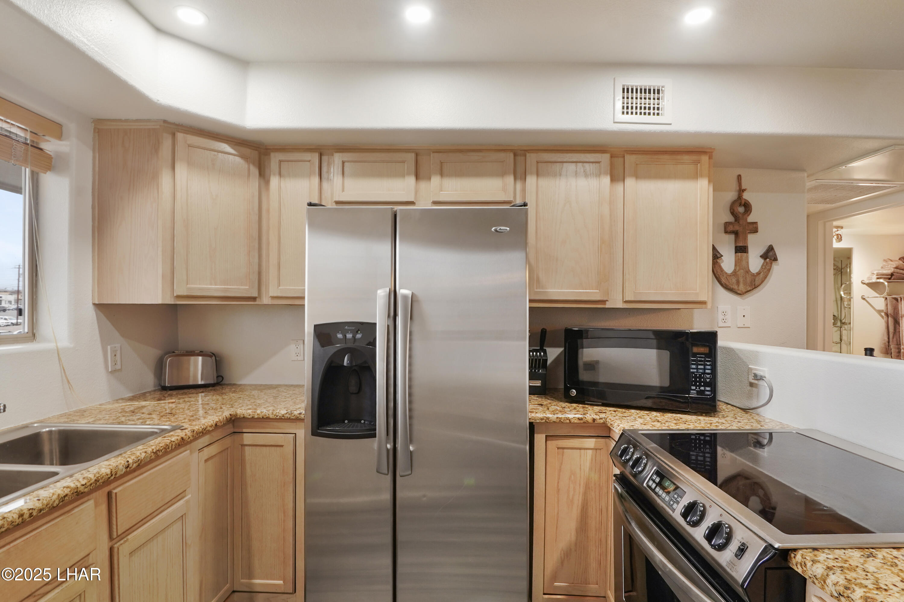 Lake Havasu City, Arizona, 86403, United States, 2 Bedrooms Bedrooms, ,1 BathroomBathrooms,Residential,For Sale,1999081