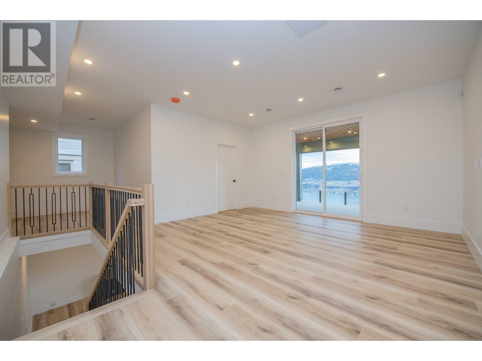 VERNON, British Columbia, V1H 2K9, CA, 4 Bedrooms Bedrooms, ,4 BathroomsBathrooms,Residential,For Sale,1838504