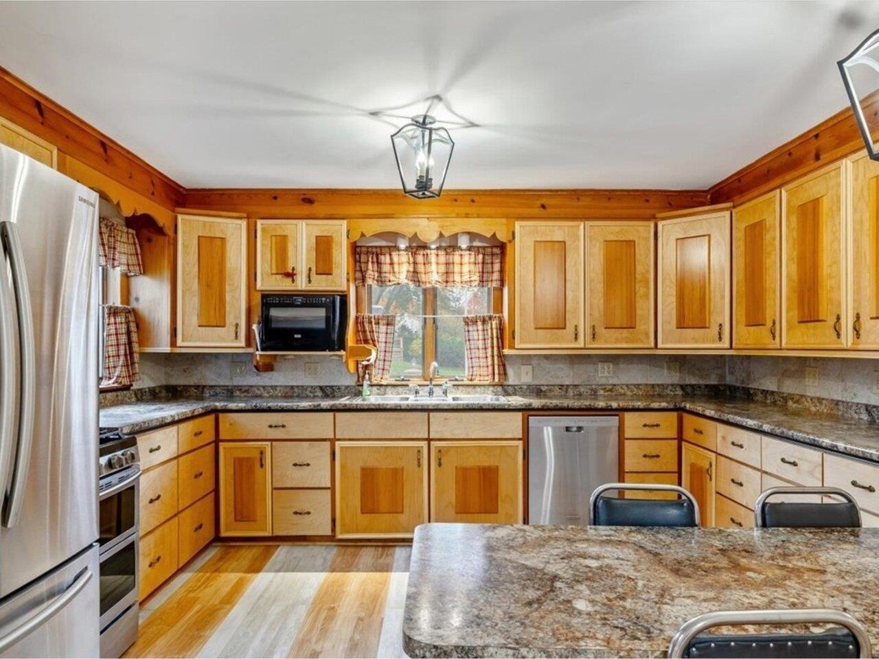 St. Albans Town, Vermont, 05478, United States, 4 Bedrooms Bedrooms, ,3 BathroomsBathrooms,Residential,For Sale,1970422