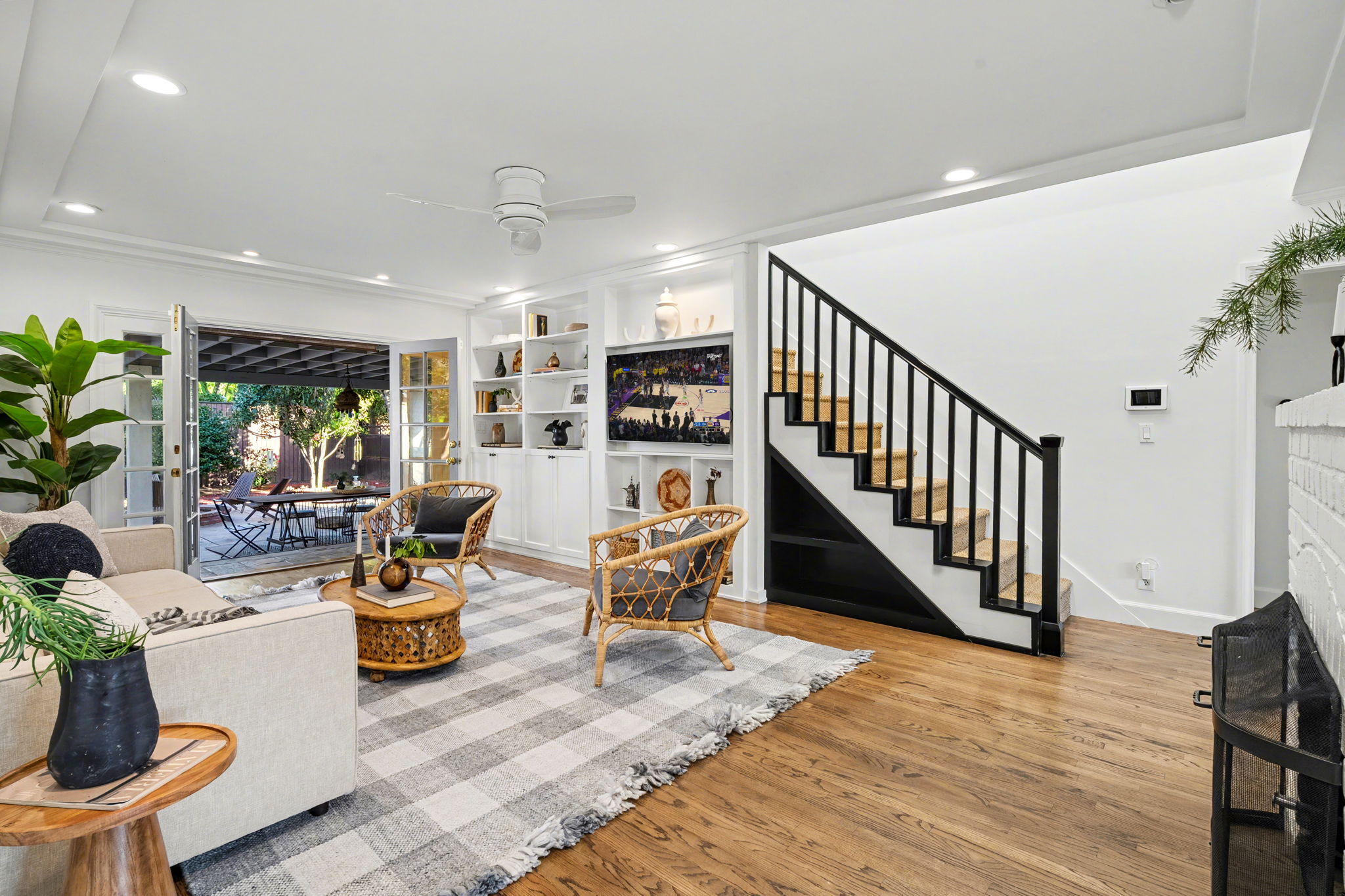  5420   Morella Ave - 物件實景