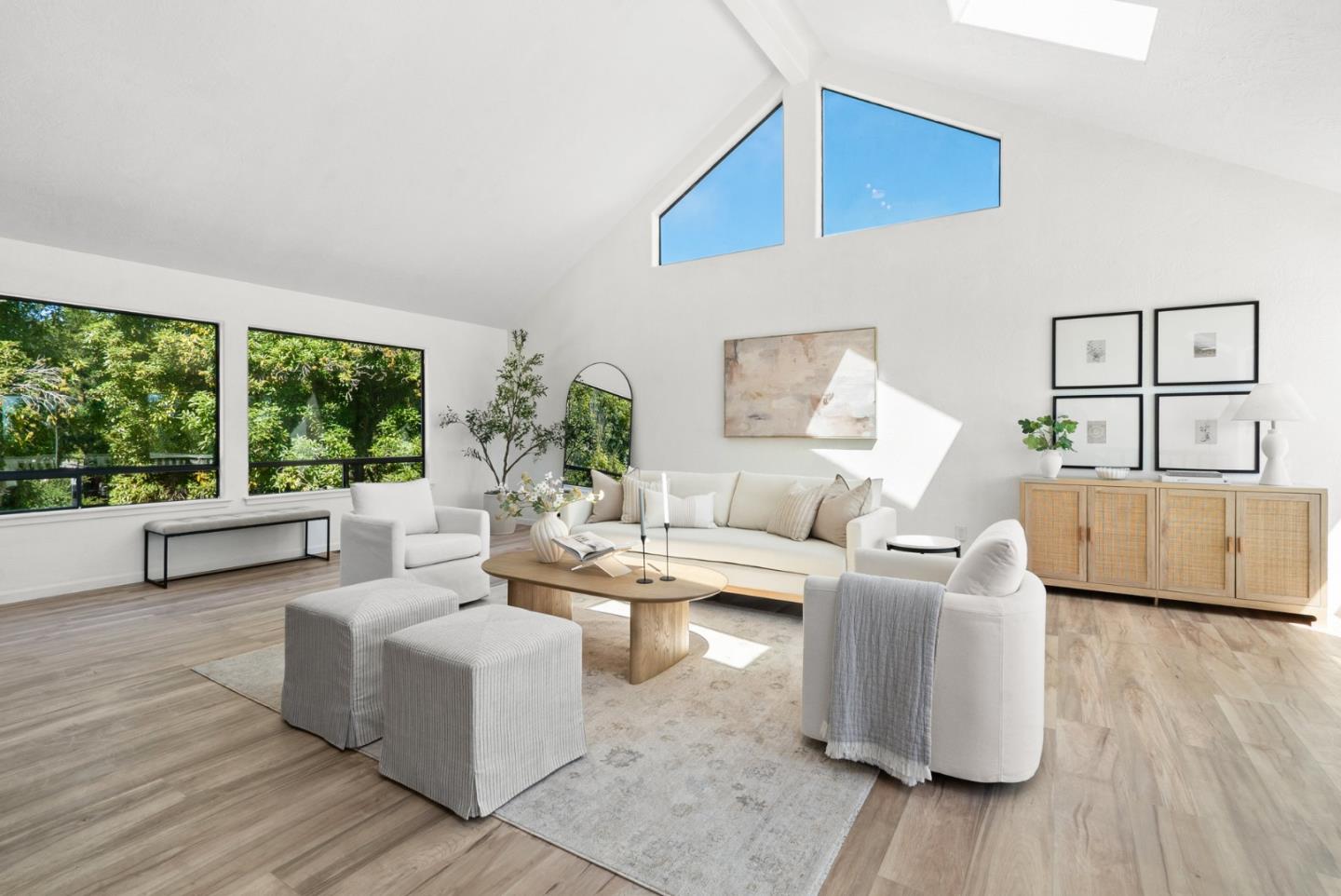 Aptos, California, 95003, United States, 5 Bedrooms Bedrooms, ,3 BathroomsBathrooms,Residential,For Sale,1895468