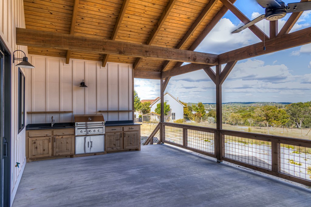 204 Beverly Hills Lane, Kerrville, Texas, 78028, United States, 4 Bedrooms Bedrooms, ,3 BathroomsBathrooms,Residential,For Sale,204 Beverly Hills Lane,1645289