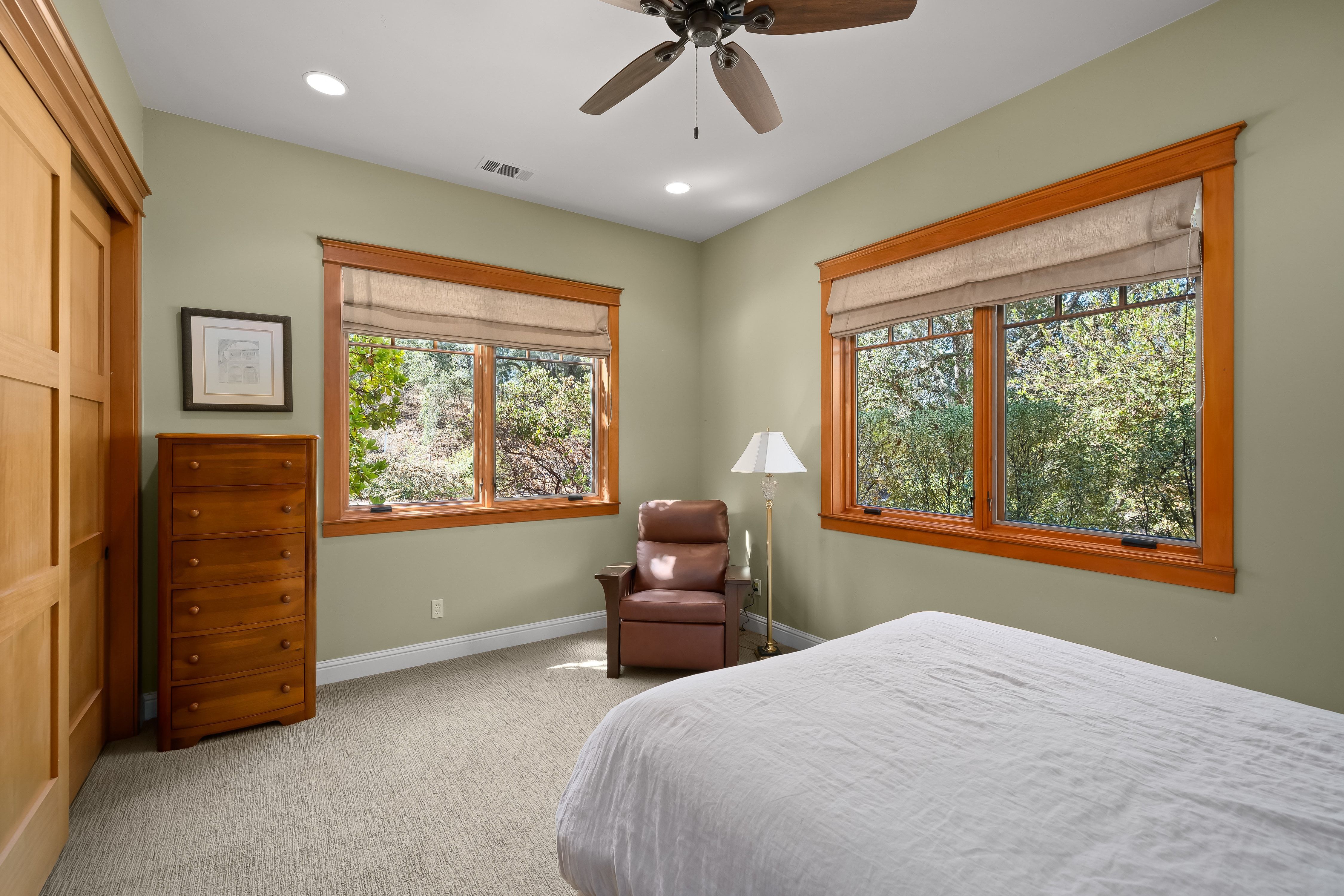  Timeless Craftsman Estate with Resort-Style Outdoor Living - 物件實景