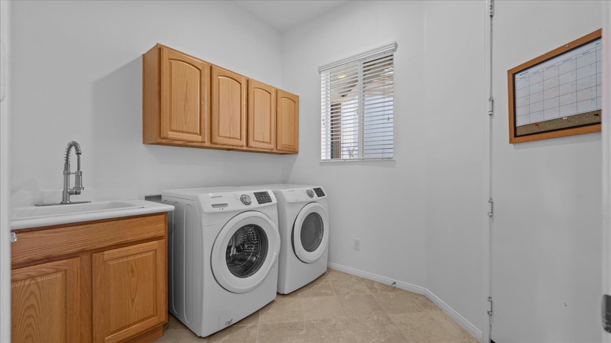 Beaumont, California, 92223, United States, 2 Bedrooms Bedrooms, ,3 BathroomsBathrooms,Residential,For Sale,1931673