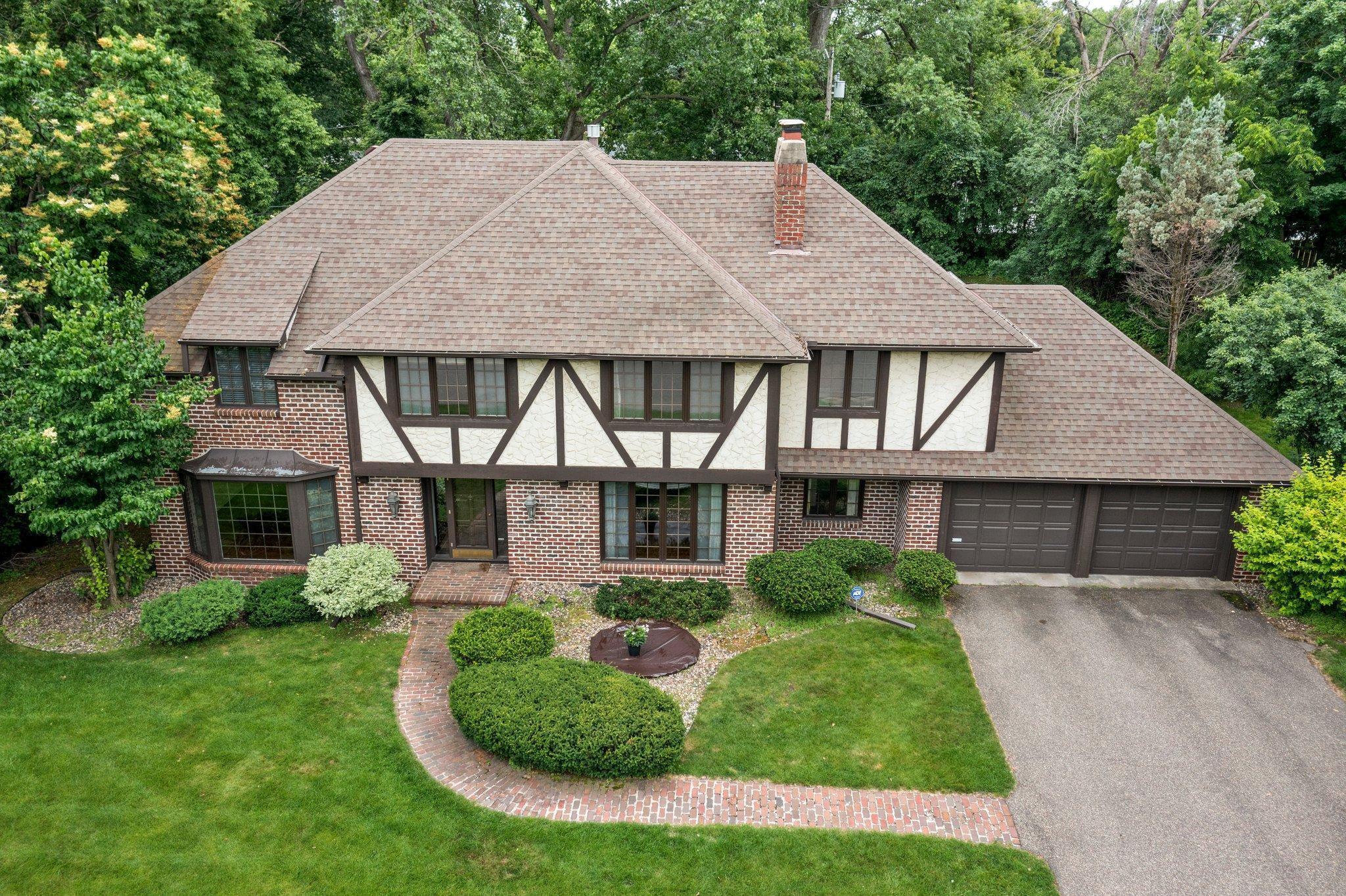 Edina, Minnesota, 55439, United States, 4 Bedrooms Bedrooms, ,4 BathroomsBathrooms,Residential,For Sale,1913654