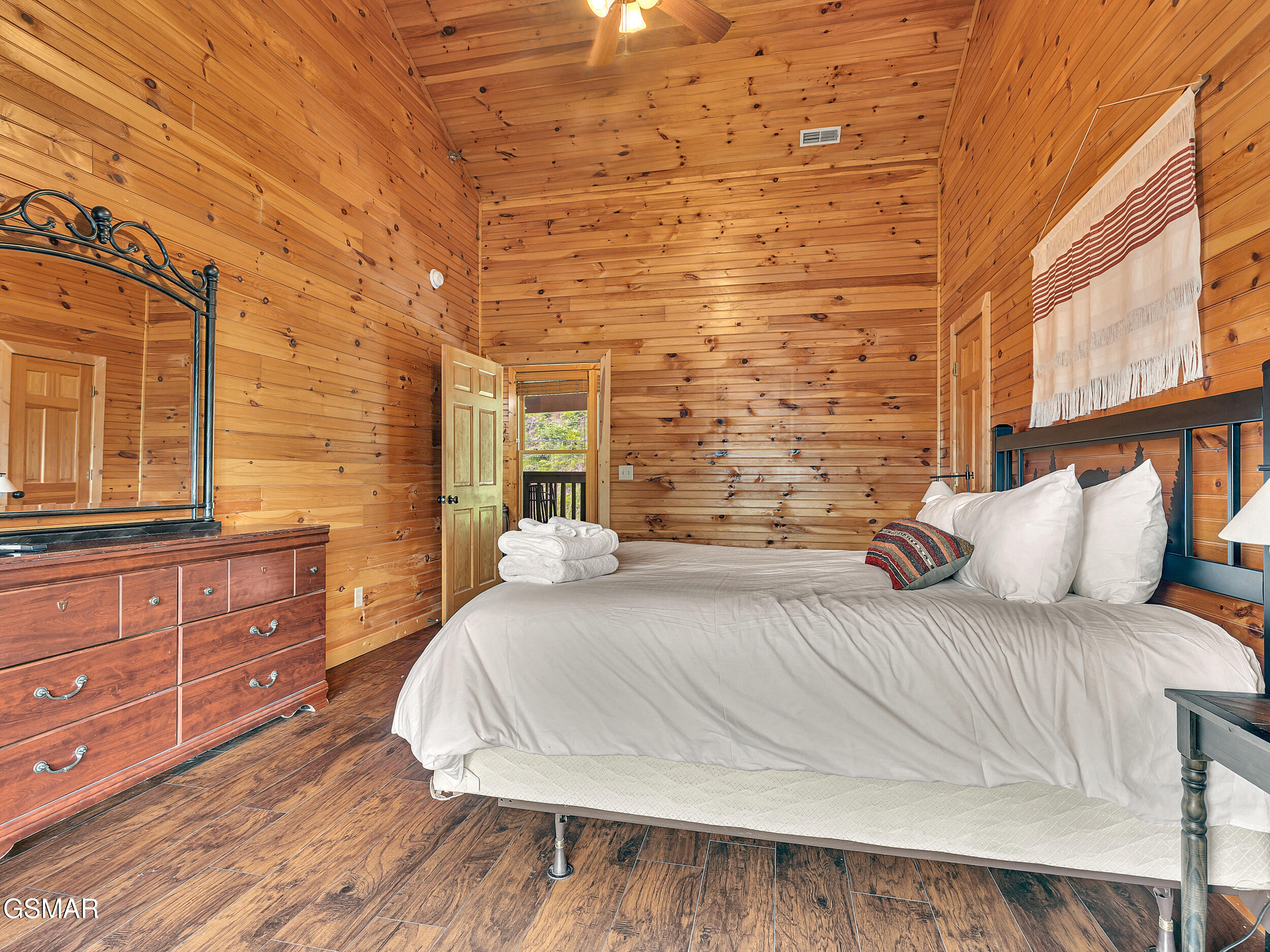 Gatlinburg, Tennessee, 37738, United States, 8 Bedrooms Bedrooms, ,10 BathroomsBathrooms,Residential,For Sale,2018068