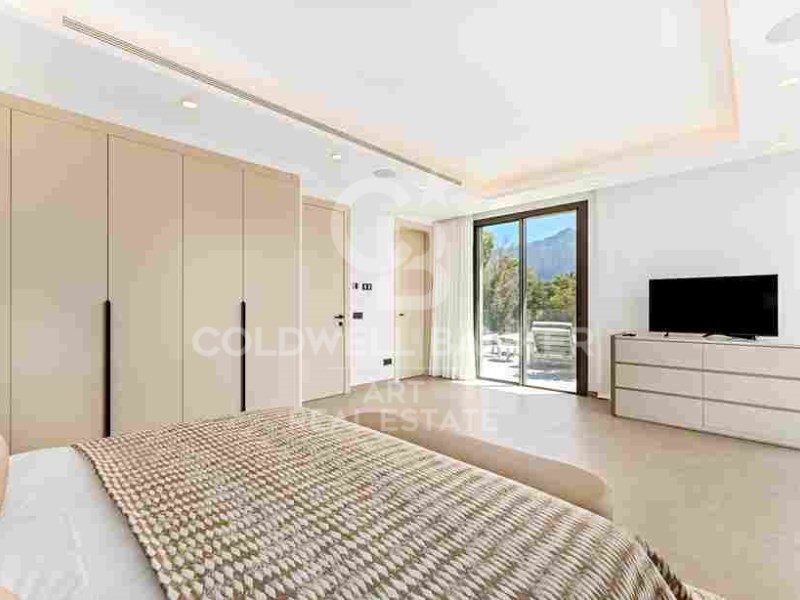 Marbella, Andalusia, ES, 4 Bedrooms Bedrooms, ,4 BathroomsBathrooms,Residential,For Sale,1793222