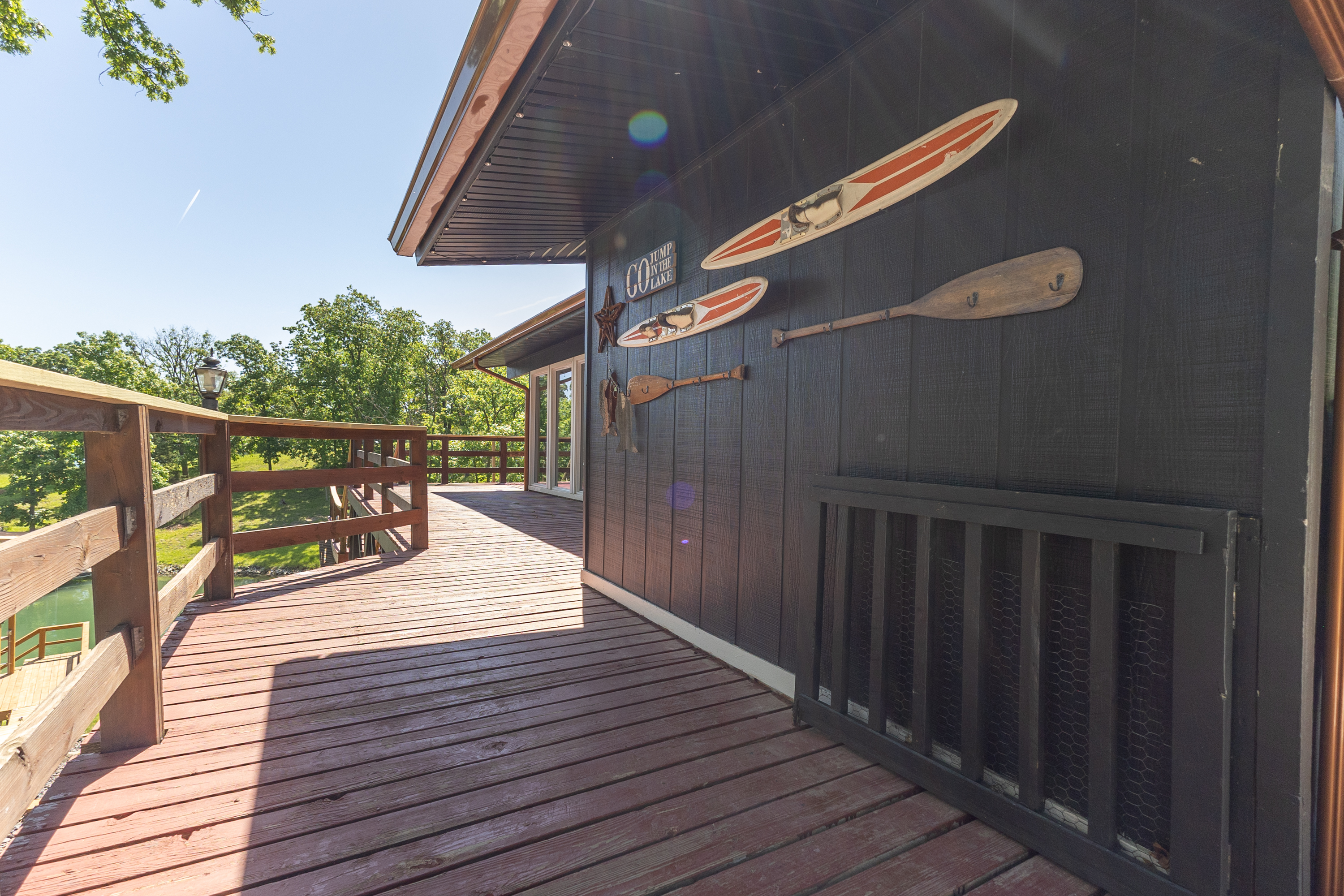 Keytesville, Missouri, 65261, United States, 4 Bedrooms Bedrooms, ,3 BathroomsBathrooms,Residential,For Sale,2048618