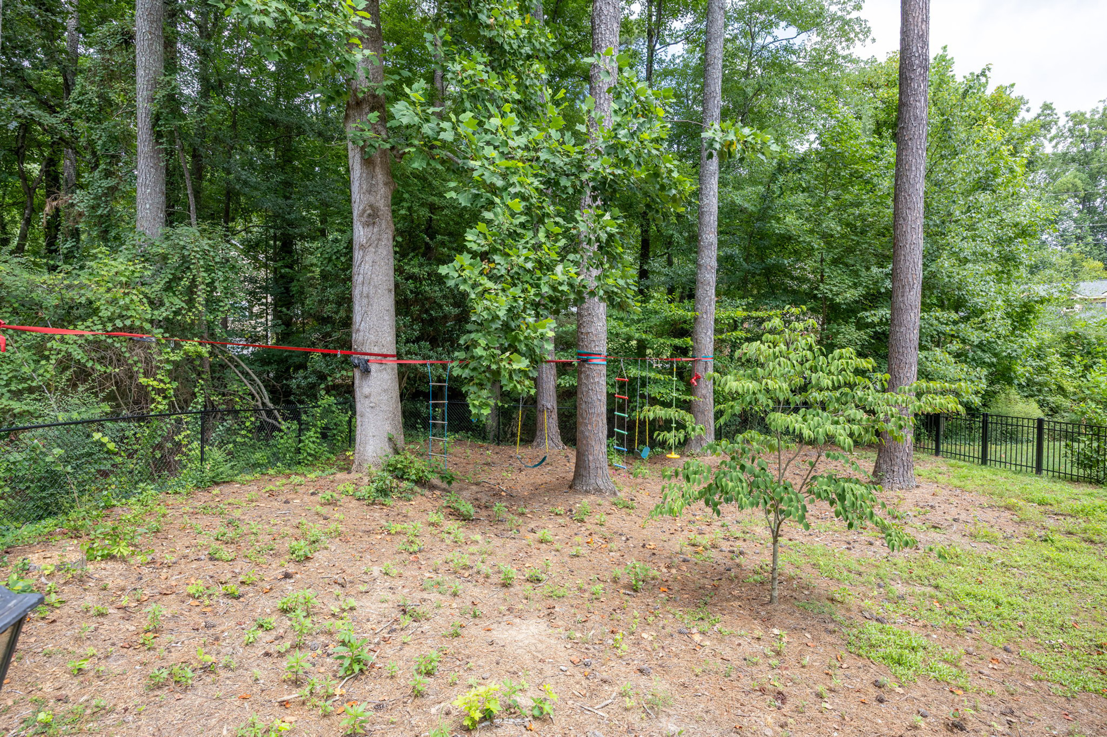  Stunning 5-Bedroom Brick Home in the Heart of East Cobb - 物件實景