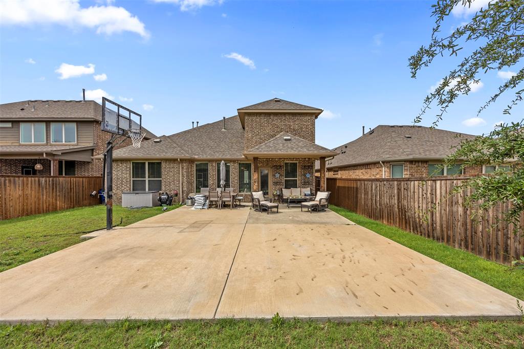 Northlake, Texas, 76226, United States, 5 Bedrooms Bedrooms, ,4 BathroomsBathrooms,Residential,For Sale,2049353