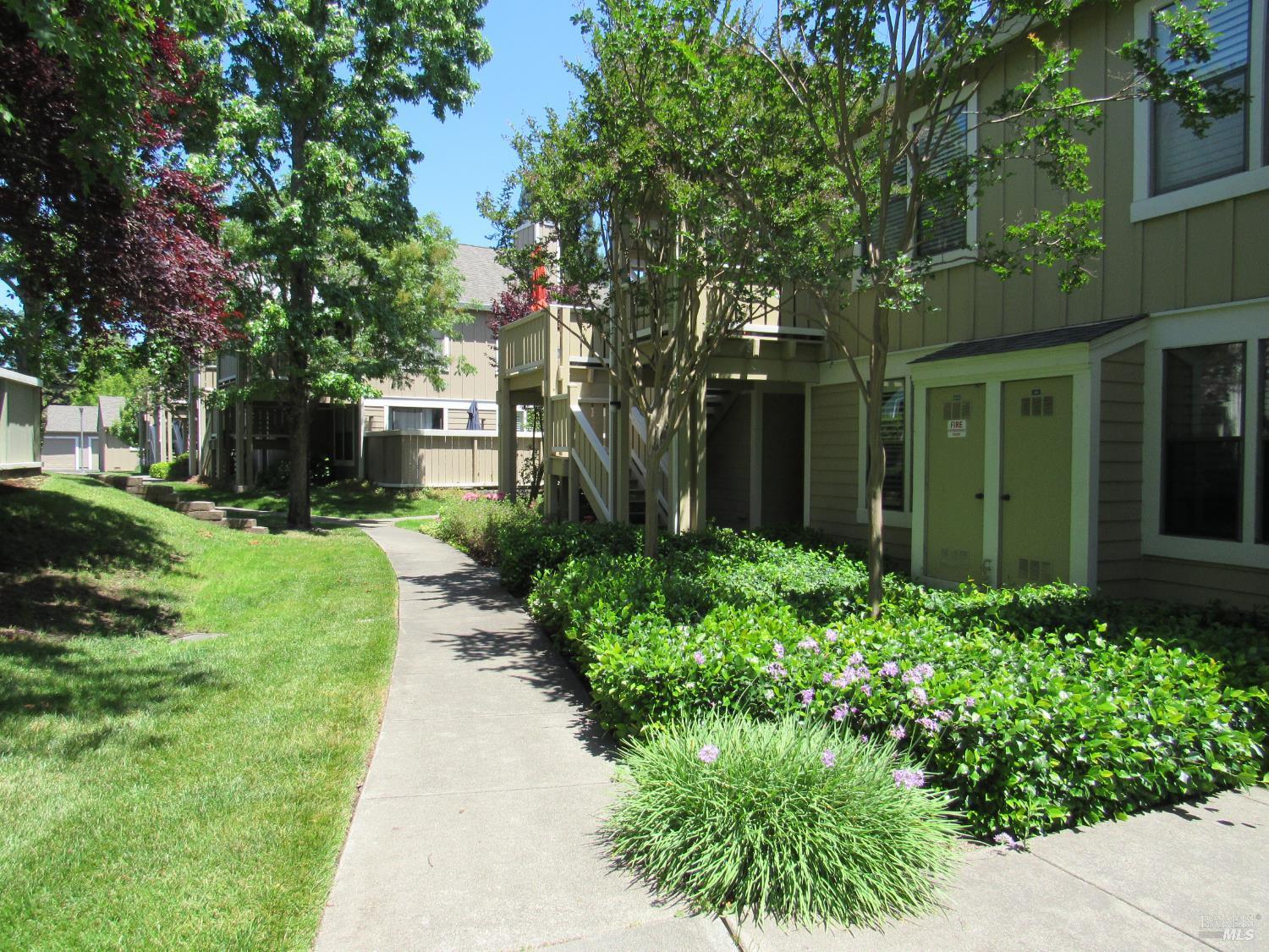 Sonoma, California, 95476, United States, 2 Bedrooms Bedrooms, ,2 BathroomsBathrooms,Residential,For Sale,1979708