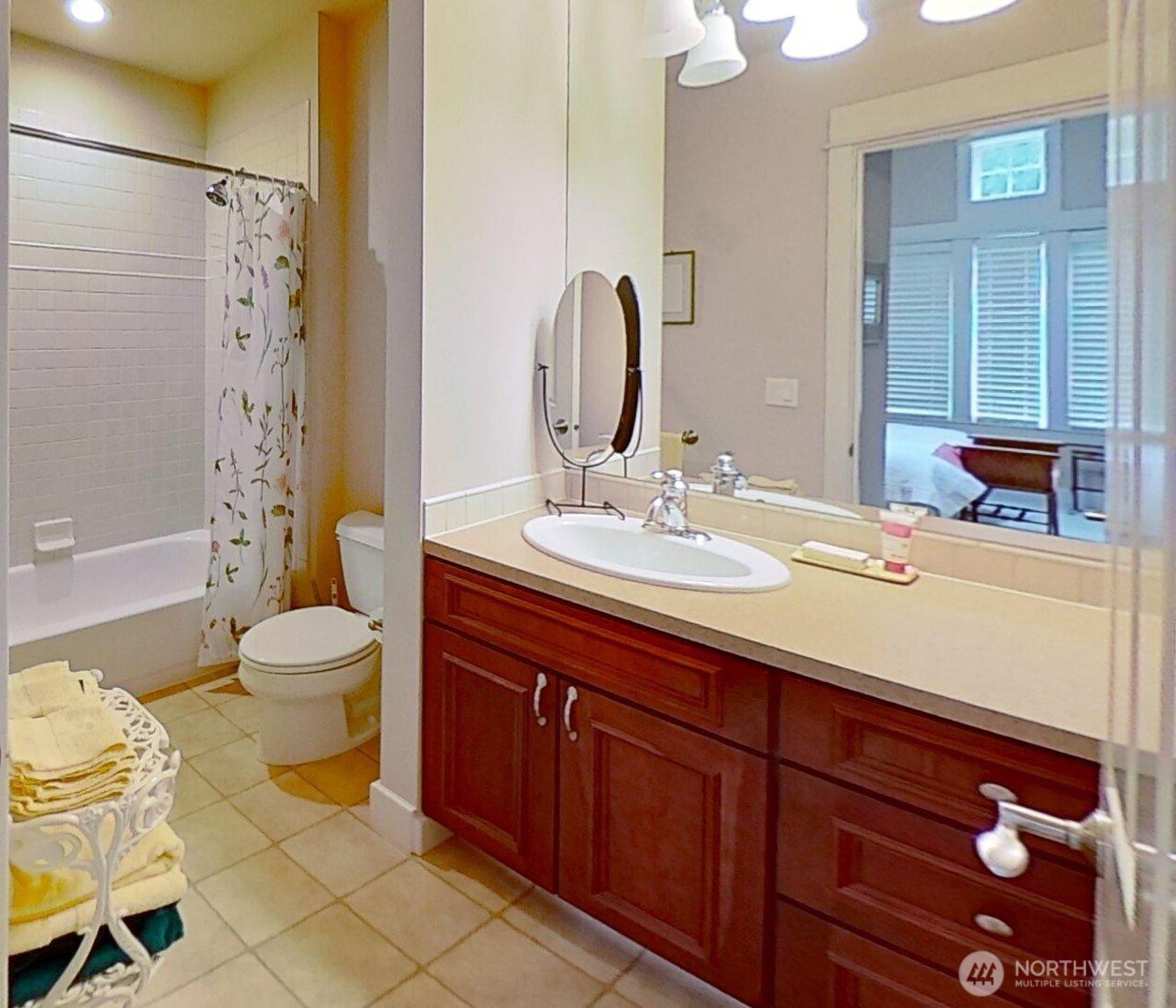 Gig Harbor, Washington, 98335, United States, 2 Bedrooms Bedrooms, ,3 BathroomsBathrooms,Residential,For Sale,1837804