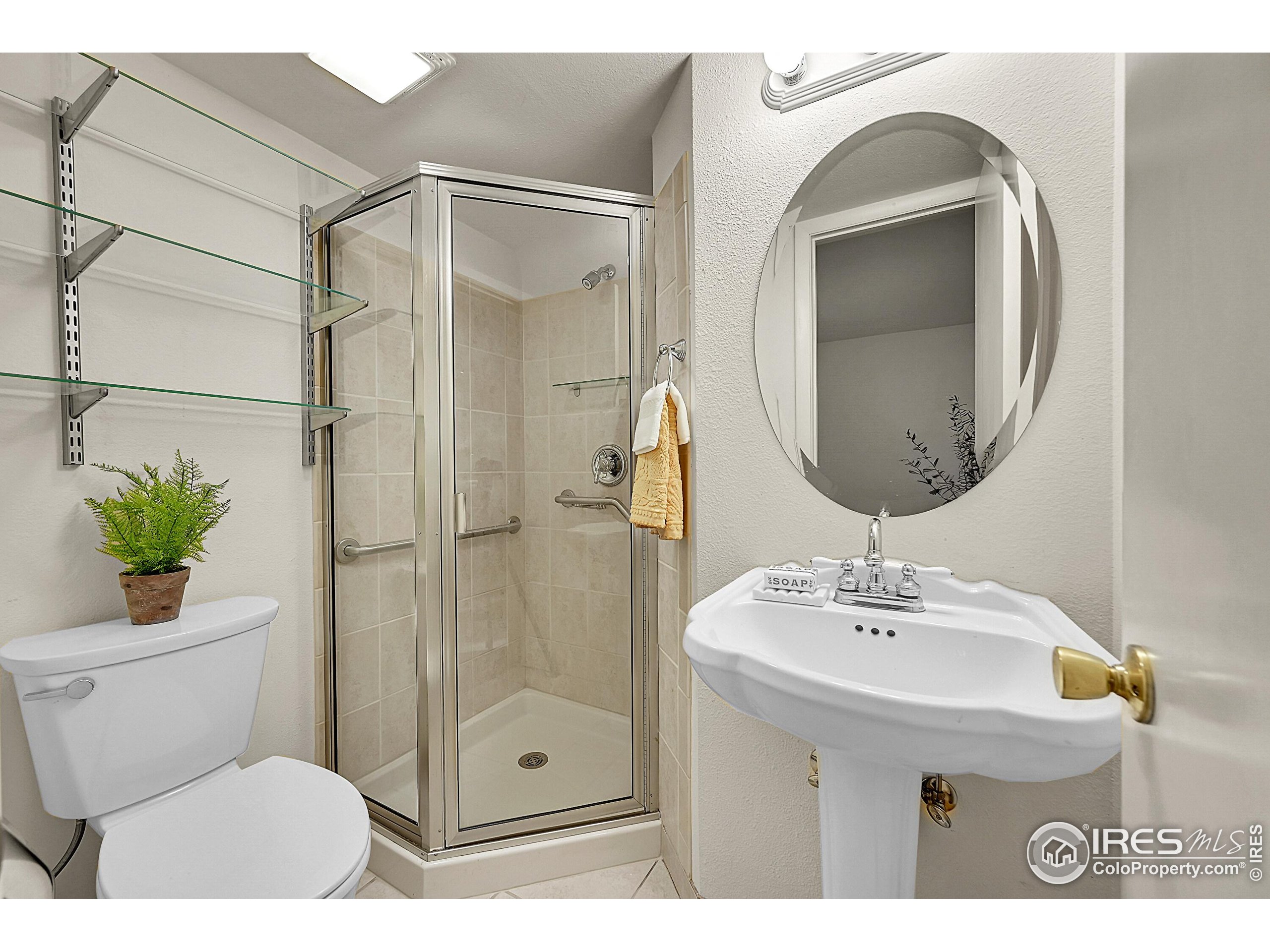 Boulder, Colorado, 80304, United States, 2 Bedrooms Bedrooms, ,2 BathroomsBathrooms,Residential,For Sale,1989249