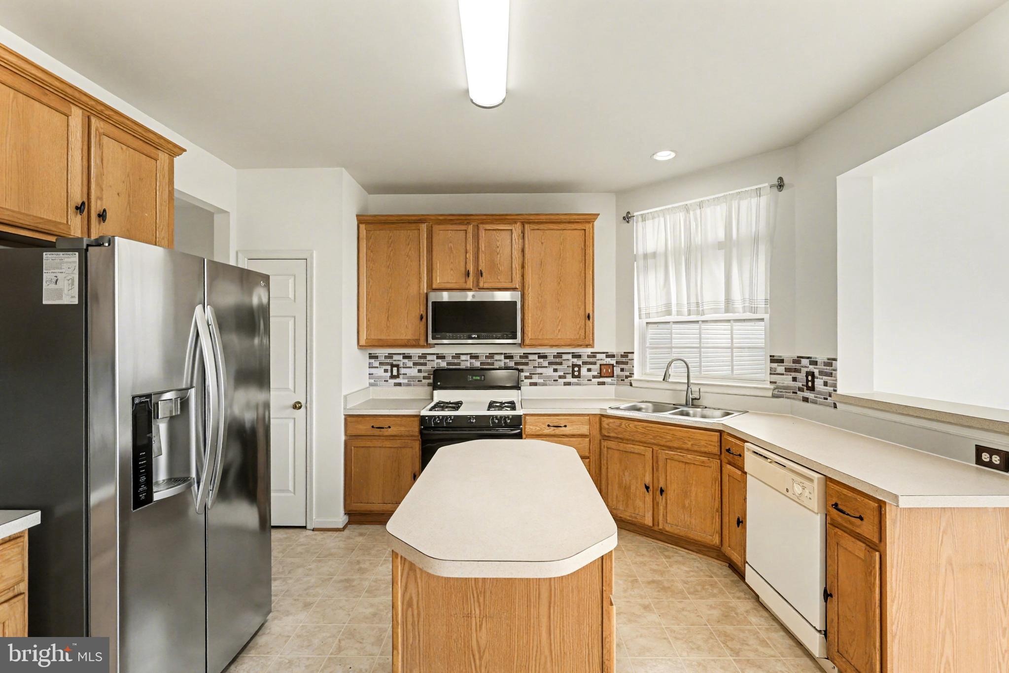 Fredericksburg, Virginia, 22407, United States, 4 Bedrooms Bedrooms, ,3 BathroomsBathrooms,Residential,For Sale,2002527