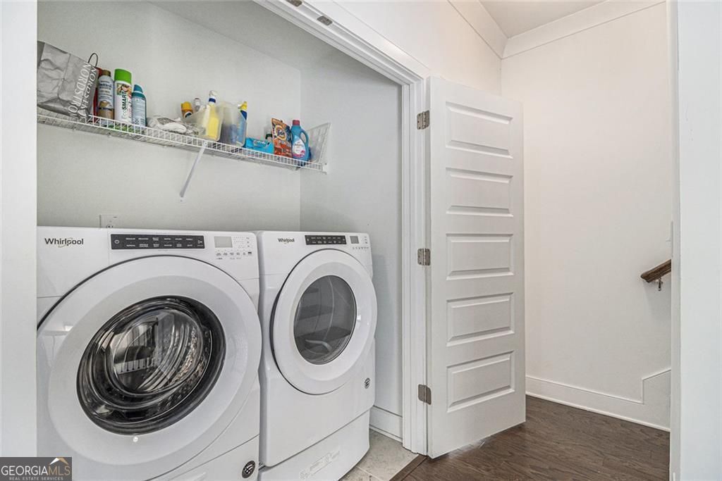 Atlanta, Georgia, 30324, United States, 4 Bedrooms Bedrooms, ,5 BathroomsBathrooms,Residential,For Sale,1909913