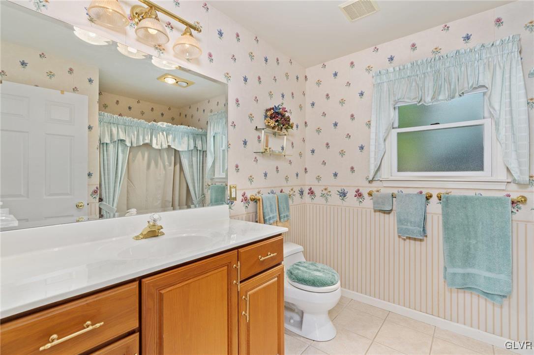 Upper Saucon Twp, Pennsylvania, 18034, United States, 3 Bedrooms Bedrooms, ,3 BathroomsBathrooms,Residential,For Sale,1928759