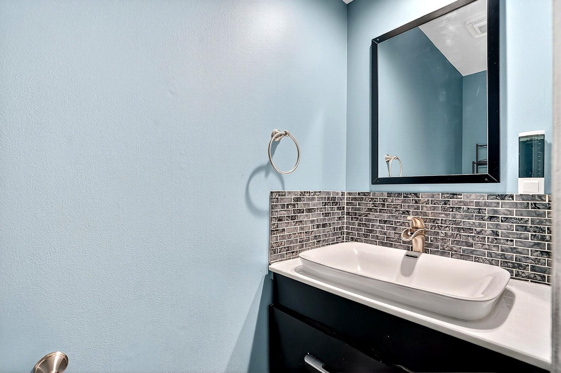  12887 Hunterbrook Drive, Woodbridge, VA, 22192 - 物件實景