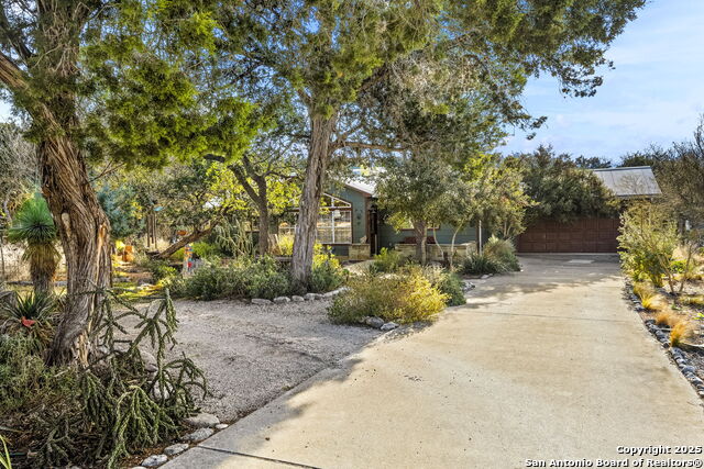 Bandera, Texas, 78003, United States, 4 Bedrooms Bedrooms, ,2 BathroomsBathrooms,Residential,For Sale,1745756