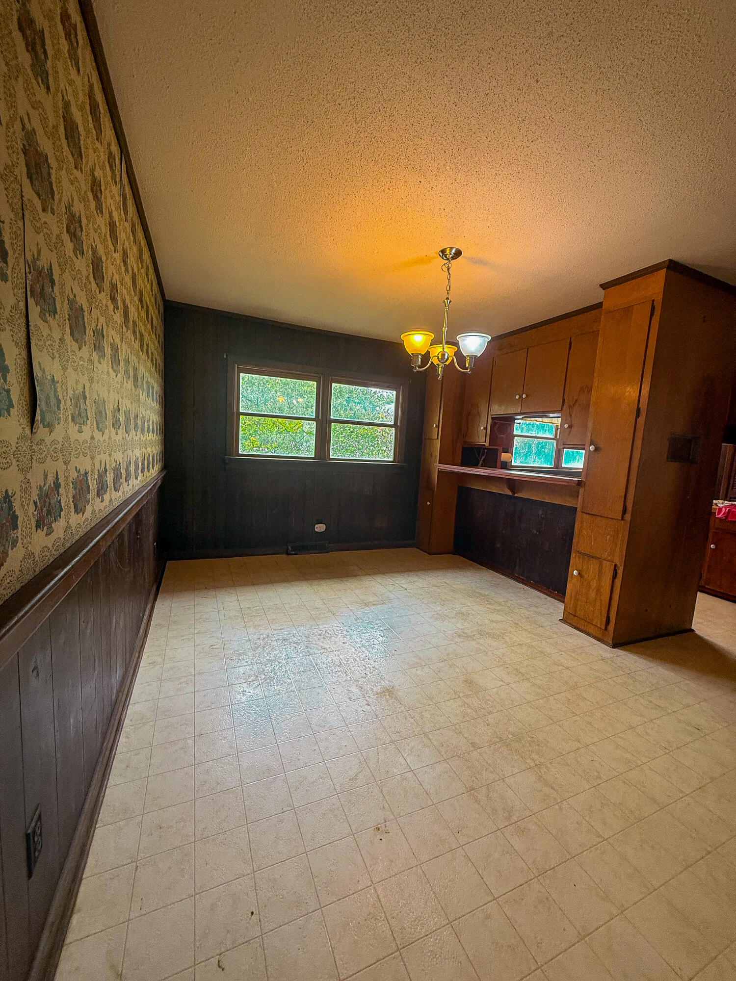 Folly Beach, South Carolina, 29439, United States, 4 Bedrooms Bedrooms, ,3 BathroomsBathrooms,Residential,For Sale,1975835