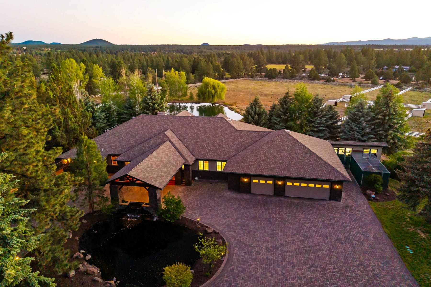  21955 Rickard Road Bend, OR 97702 - 物件實景