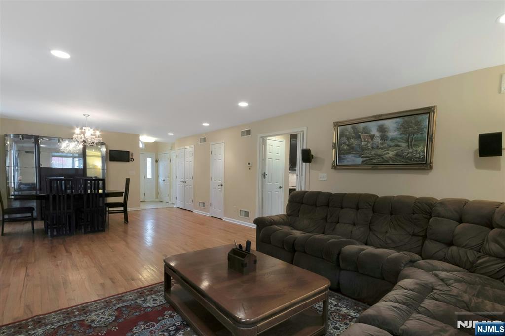 Emerson, New Jersey, 07630, United States, 4 Bedrooms Bedrooms, ,3 BathroomsBathrooms,Residential,For Sale,1991128